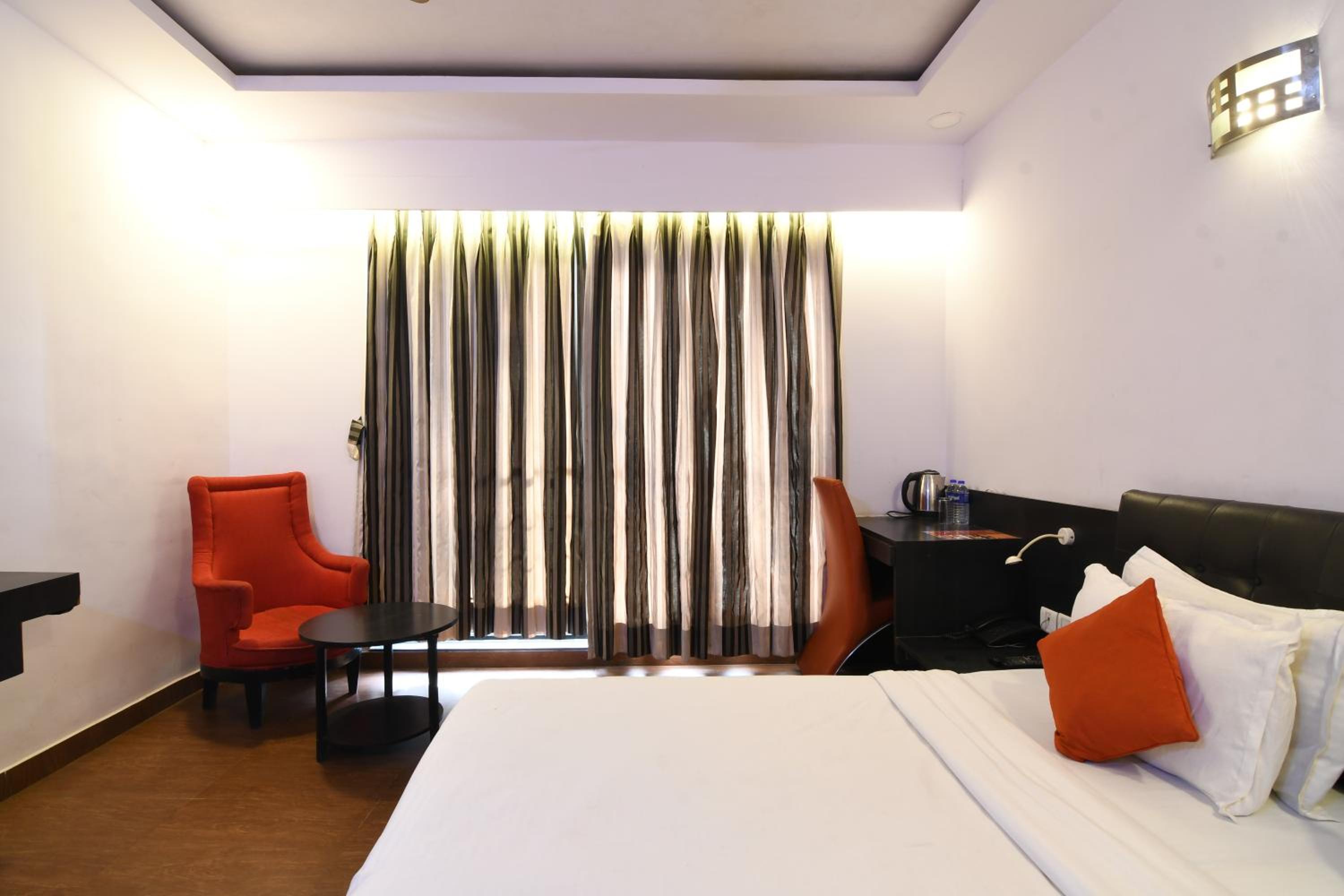Deluxe Double Room photo 3