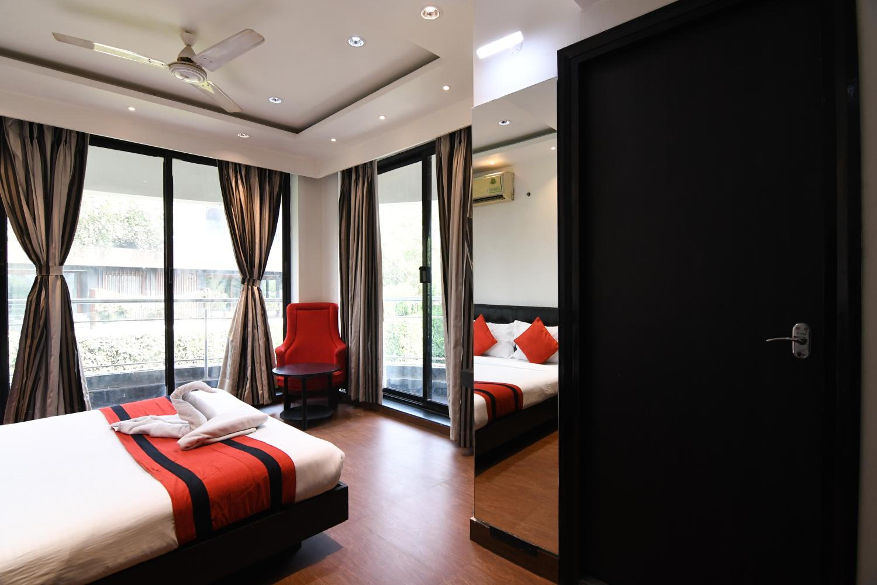 Superior King Room photo 3