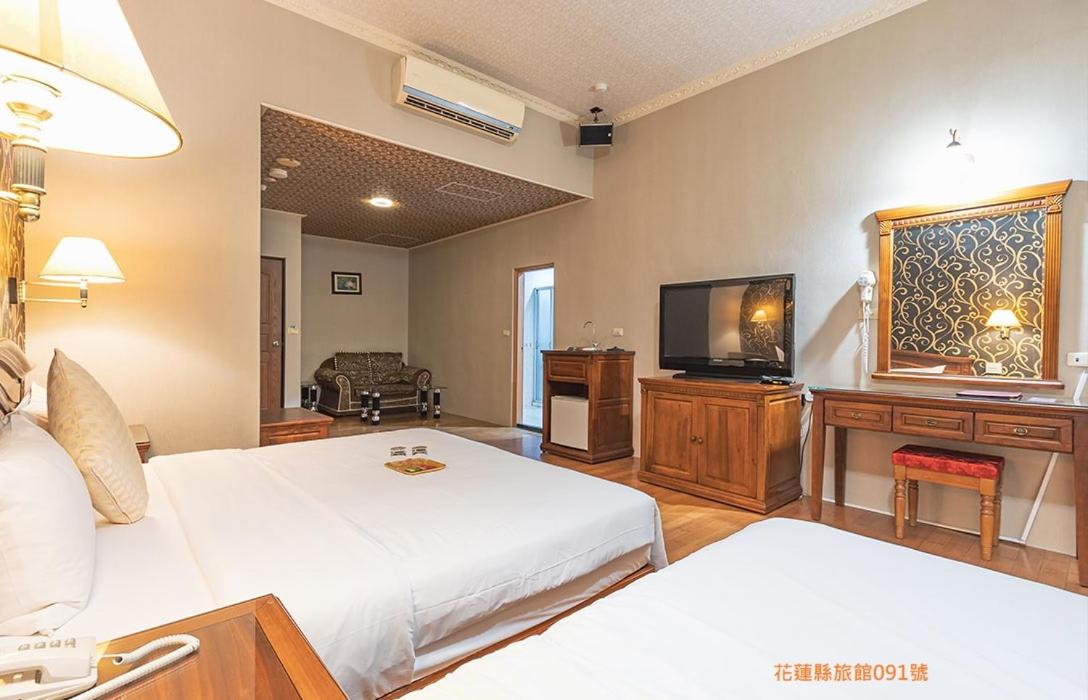 Superior Triple Room photo 2