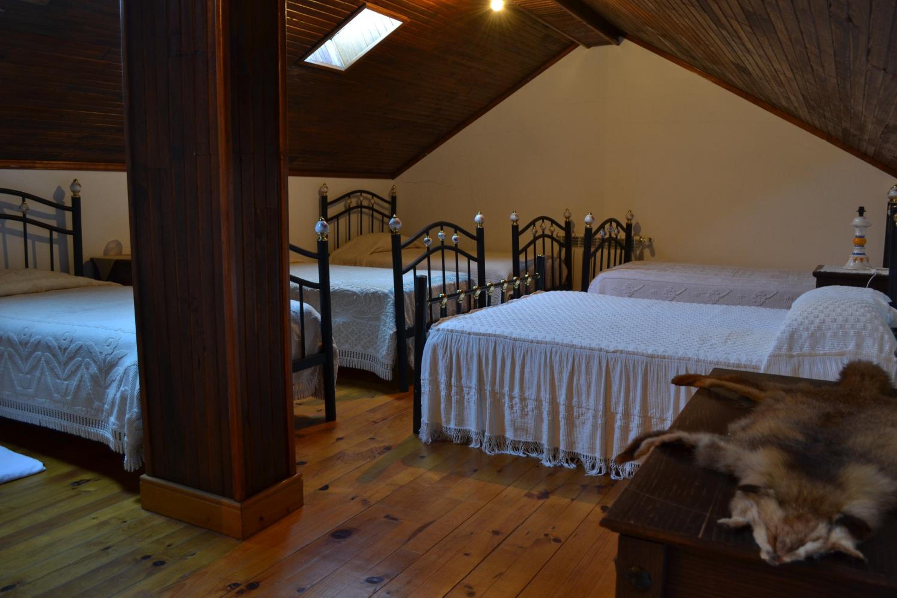 Single Bed in Dormitory Room photo 3