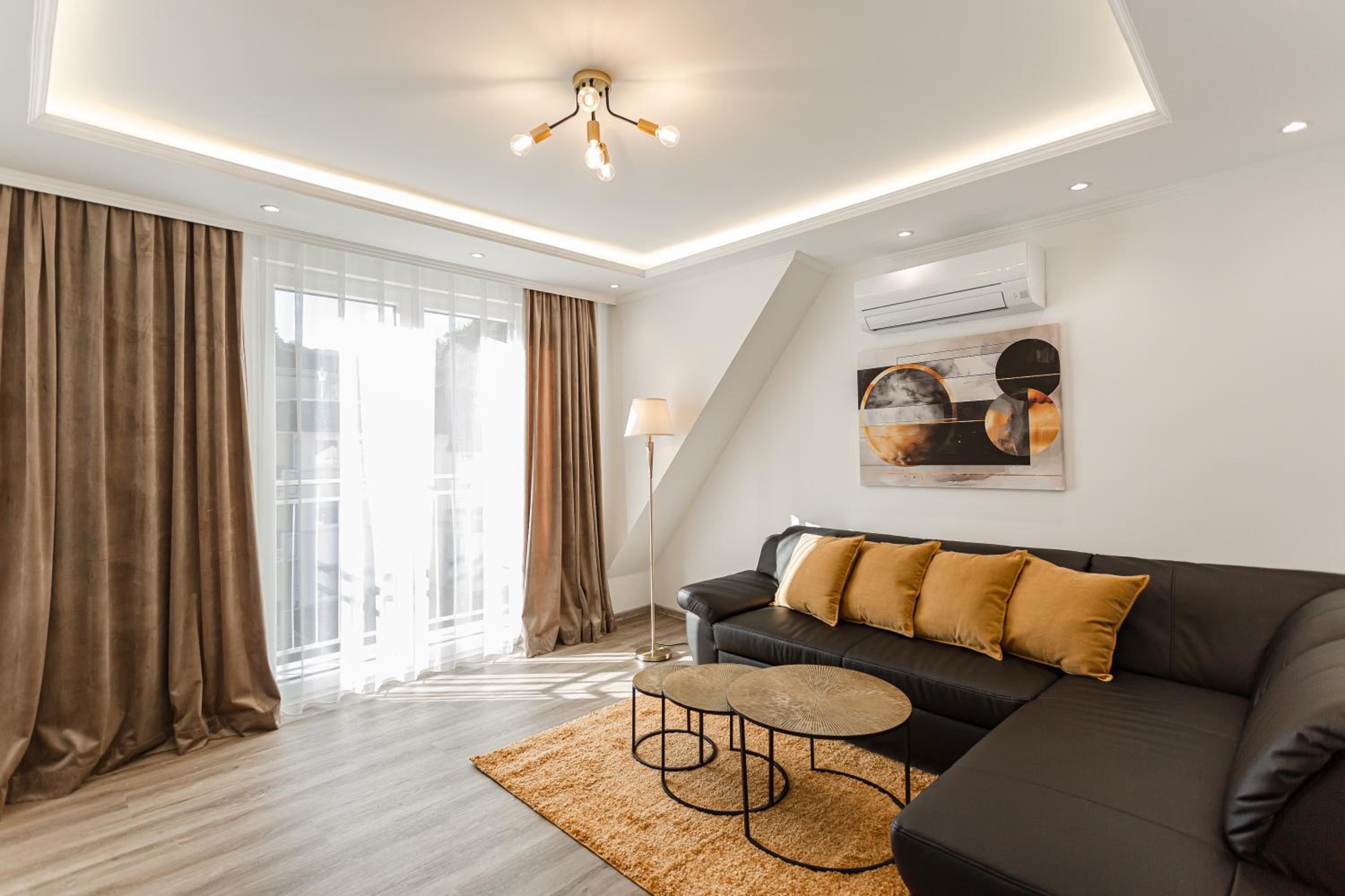One-Bedroom Apartment with Balcony photo 1