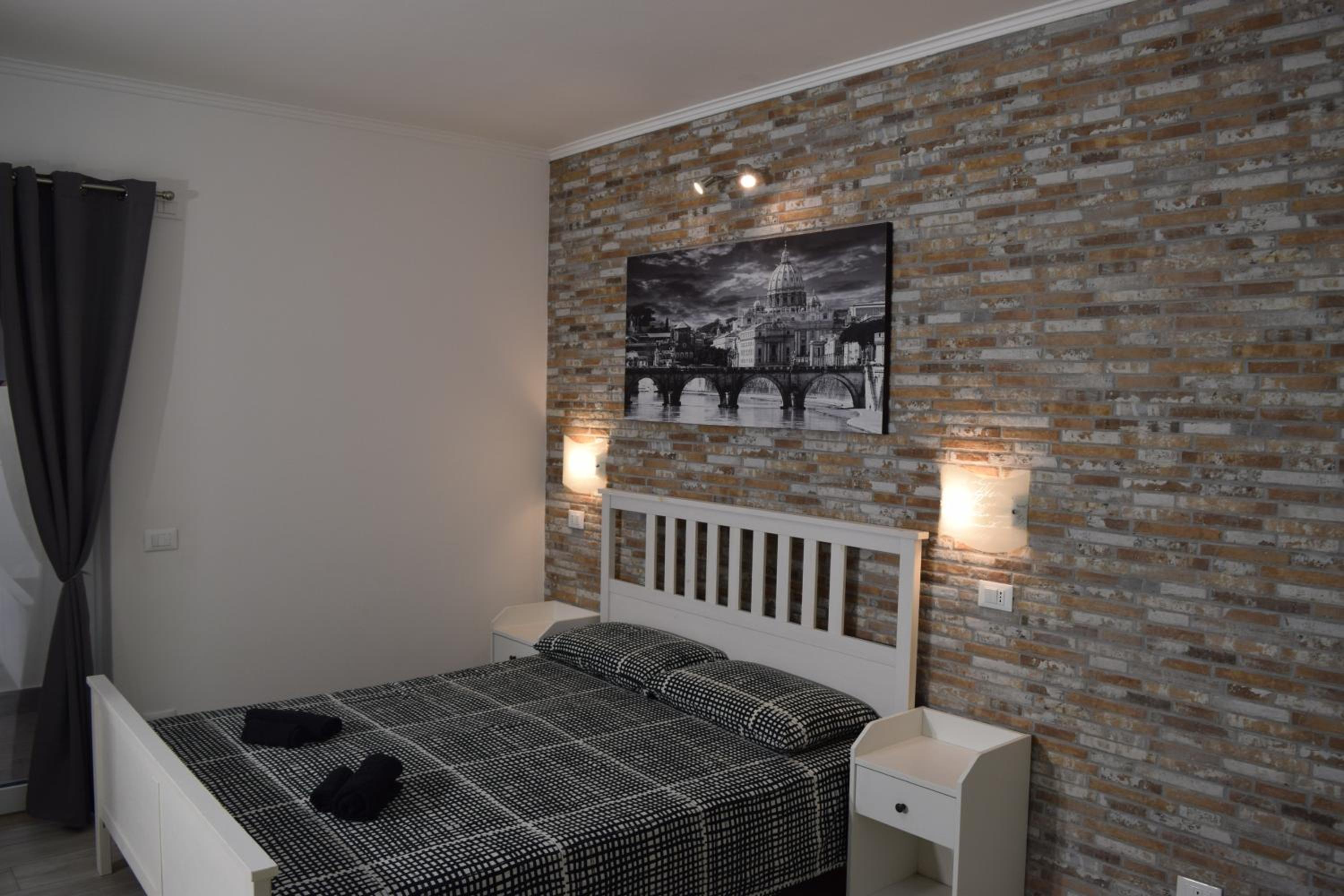 Quadruple Room with Private Bathroom photo 1
