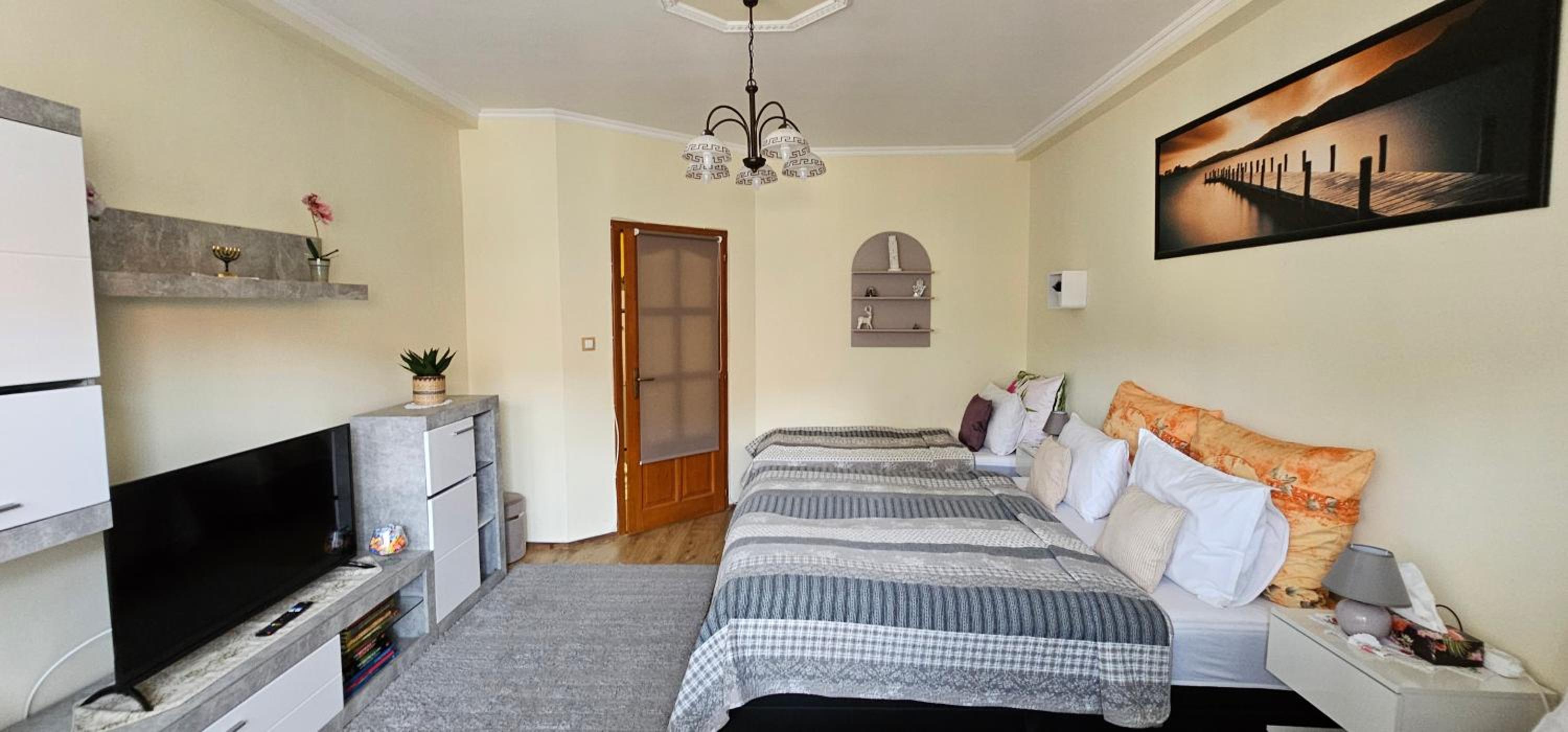 Three-Bedroom Apartment - Photo 11