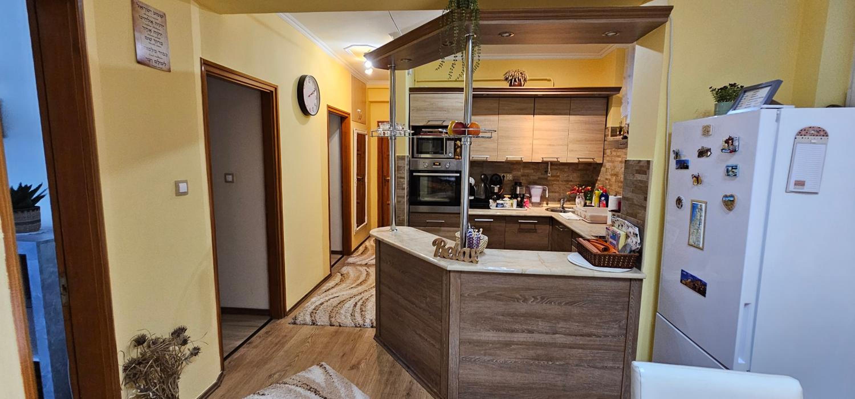 Three-Bedroom Apartment - Photo 5