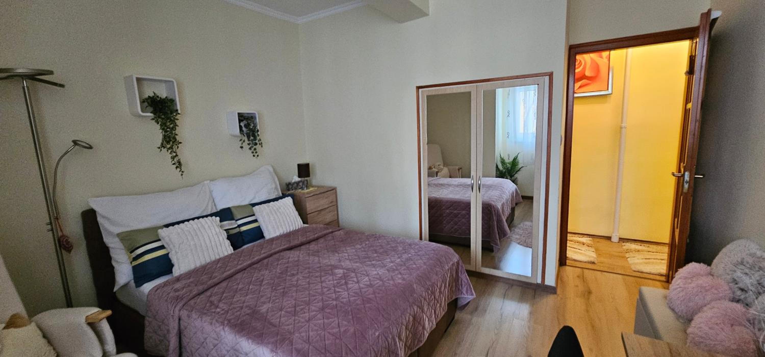 Three-Bedroom Apartment - Photo 31