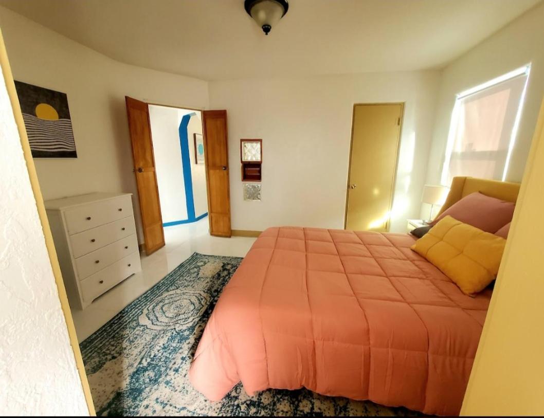 One-Bedroom House photo 1
