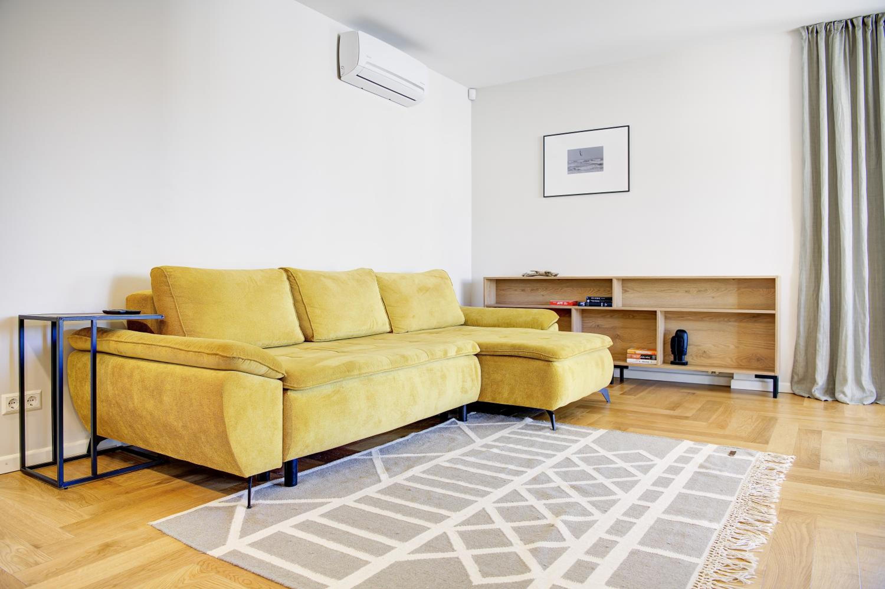 Apartment with Balcony photo 1
