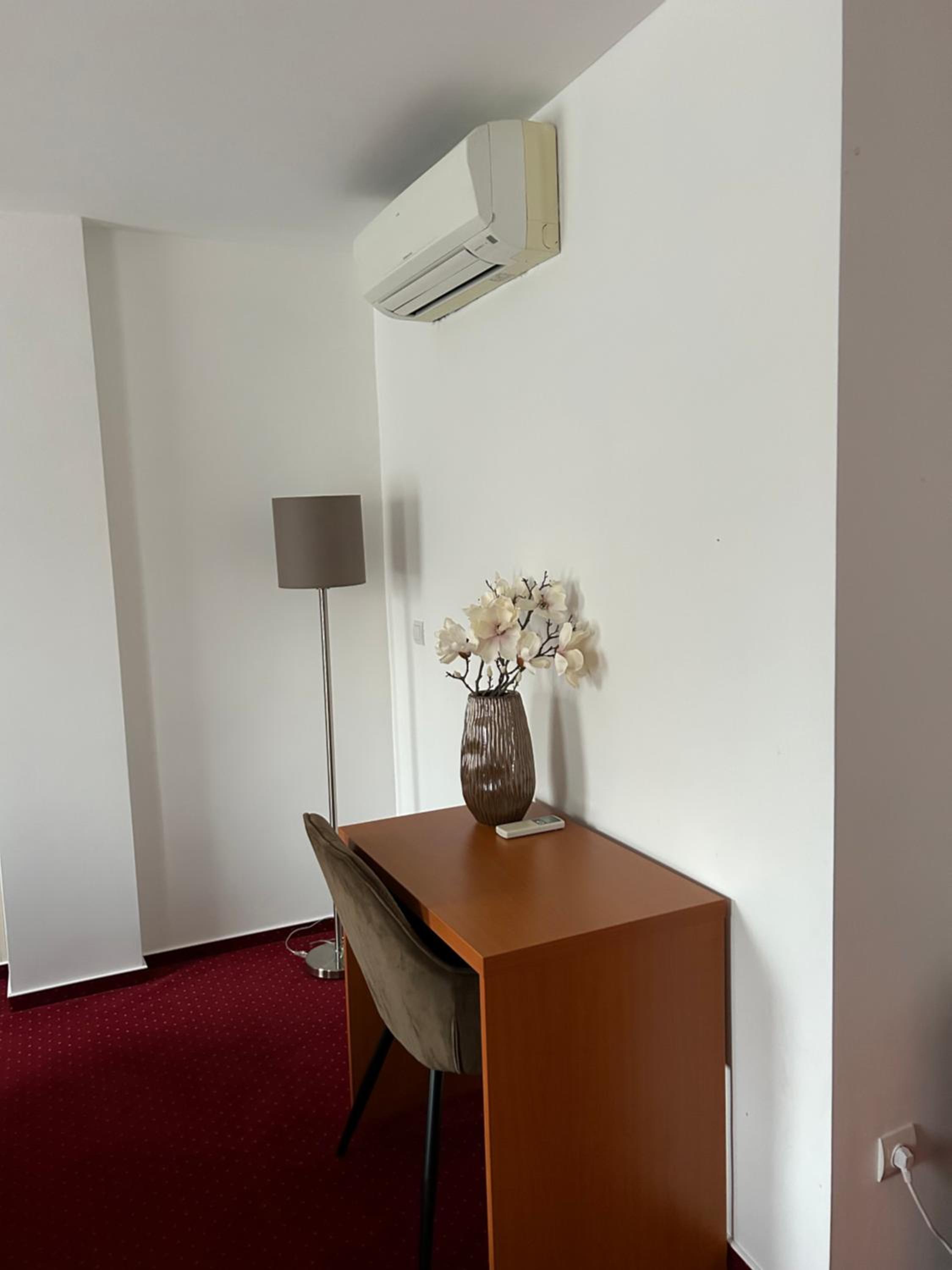 Classic Quadruple Room - Photo 5