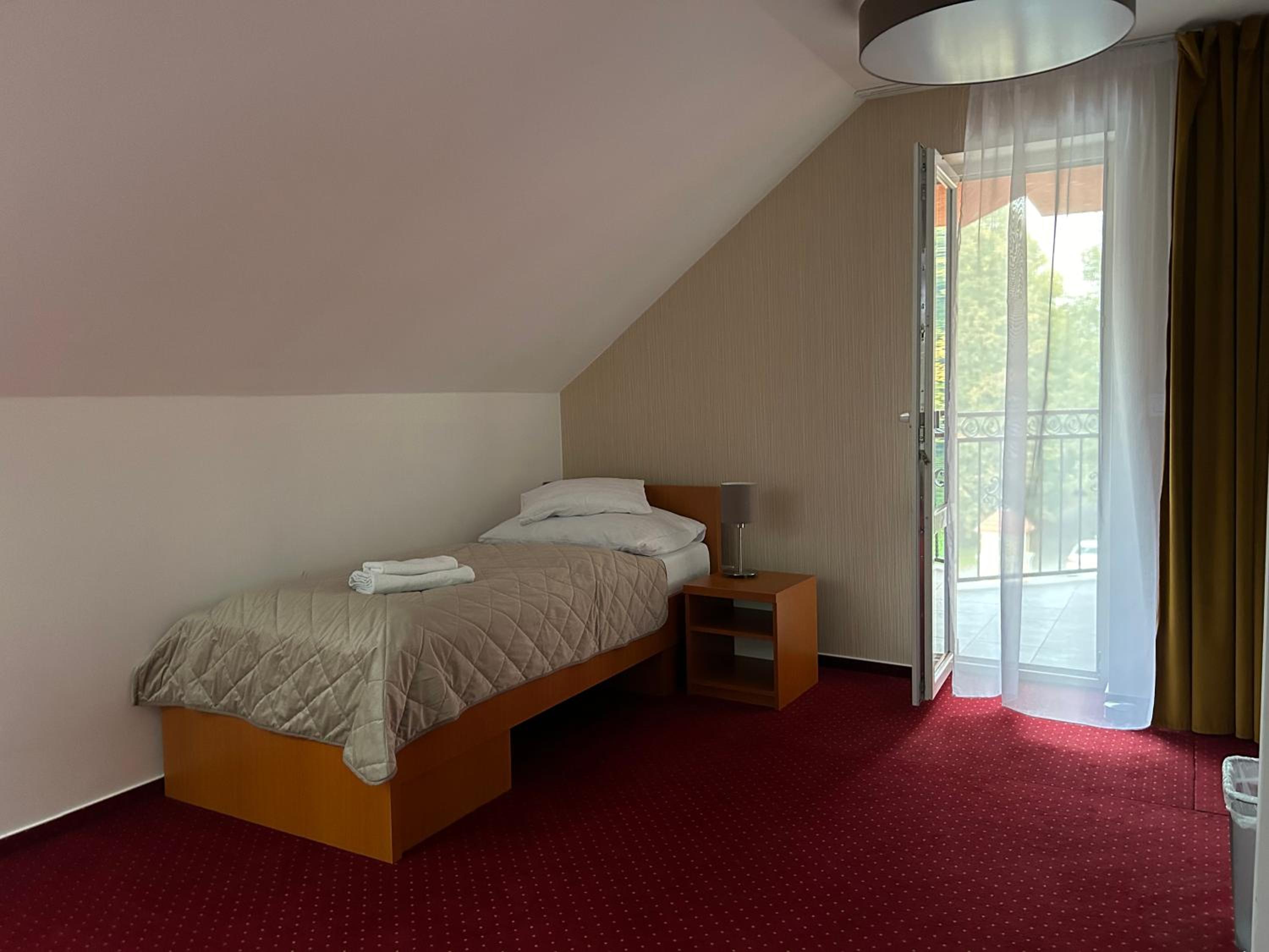 Classic Quadruple Room - Photo 2