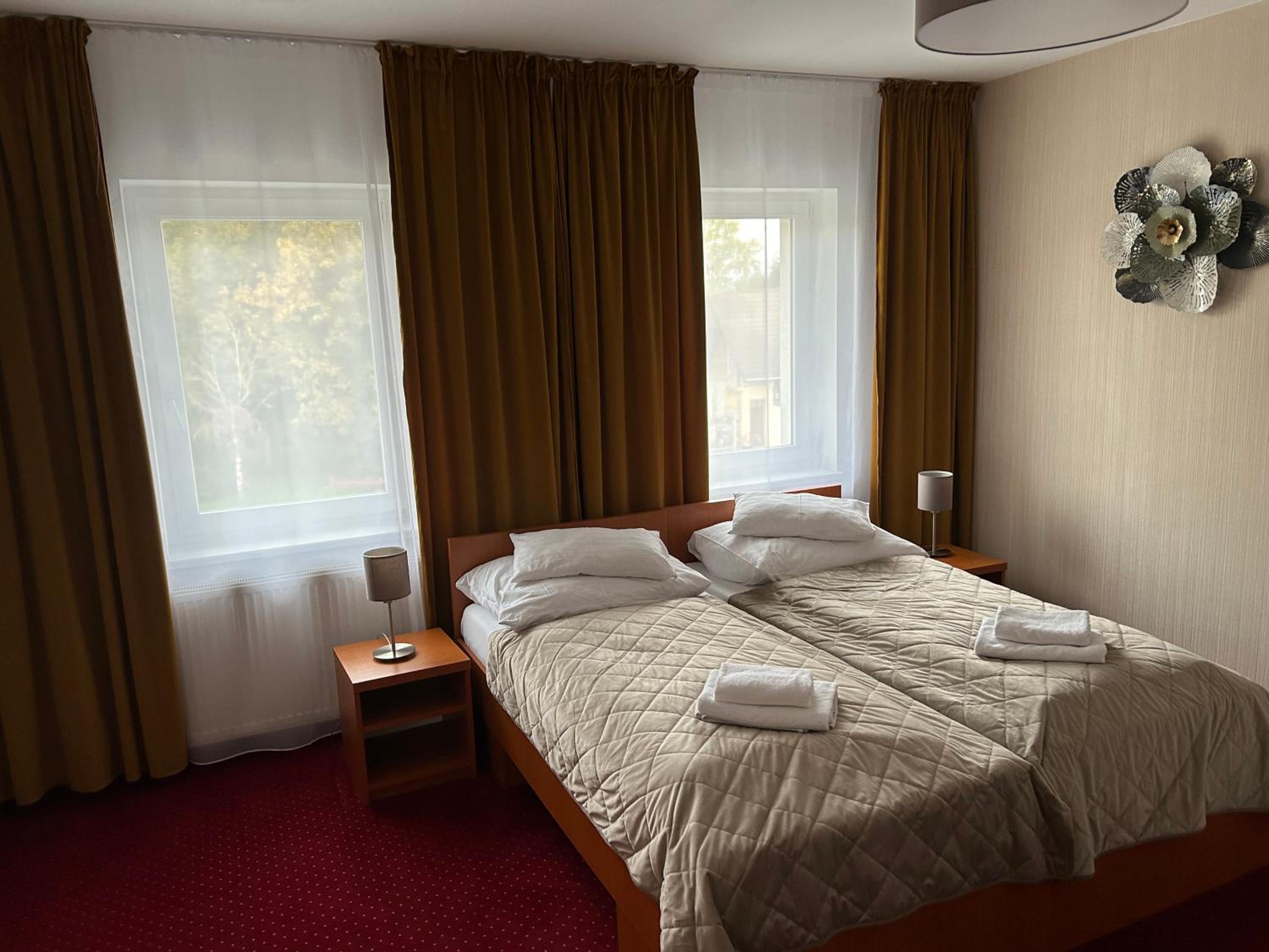 Classic Quadruple Room - Photo 8