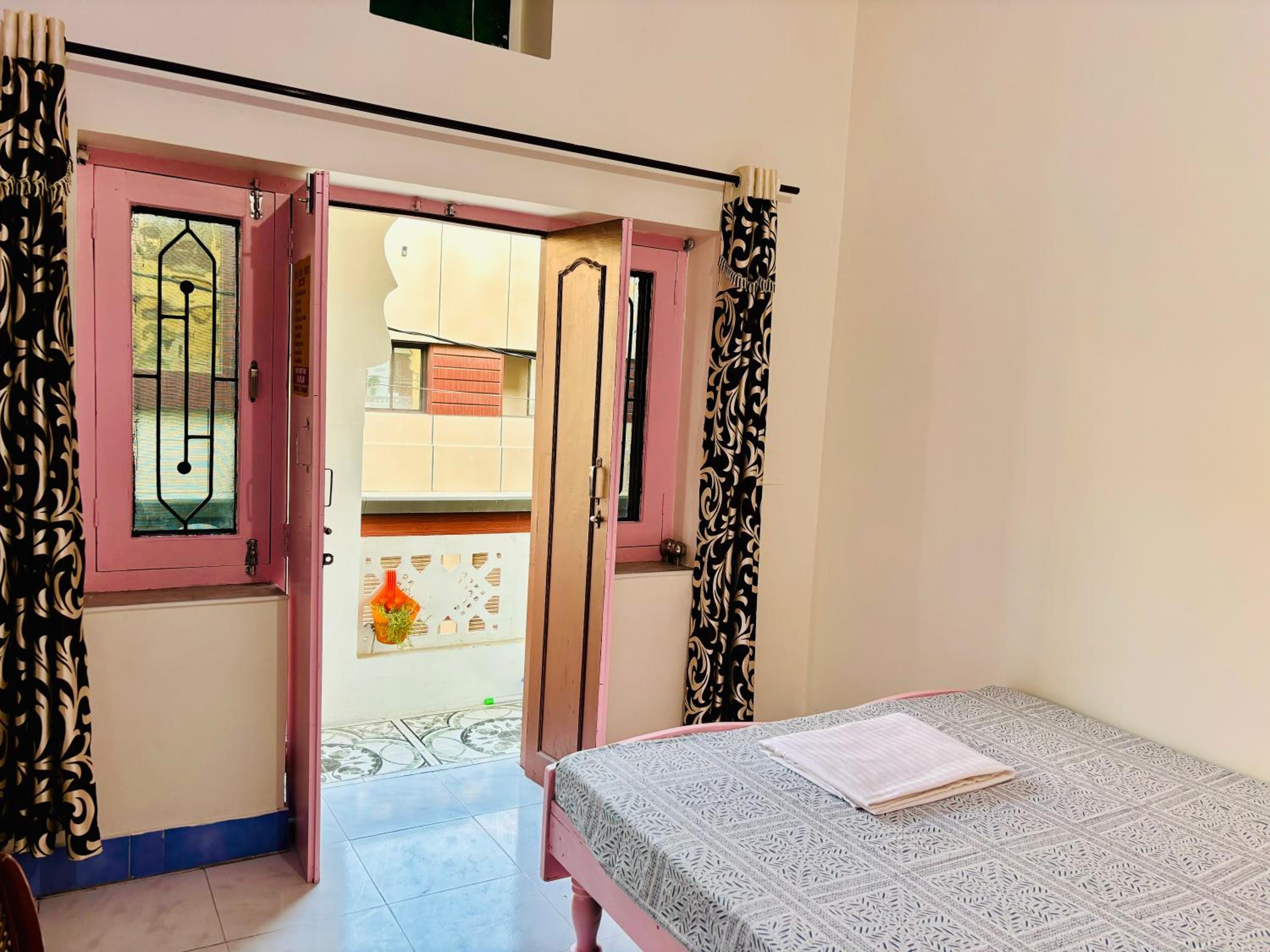 Double Room with Balcony photo 3