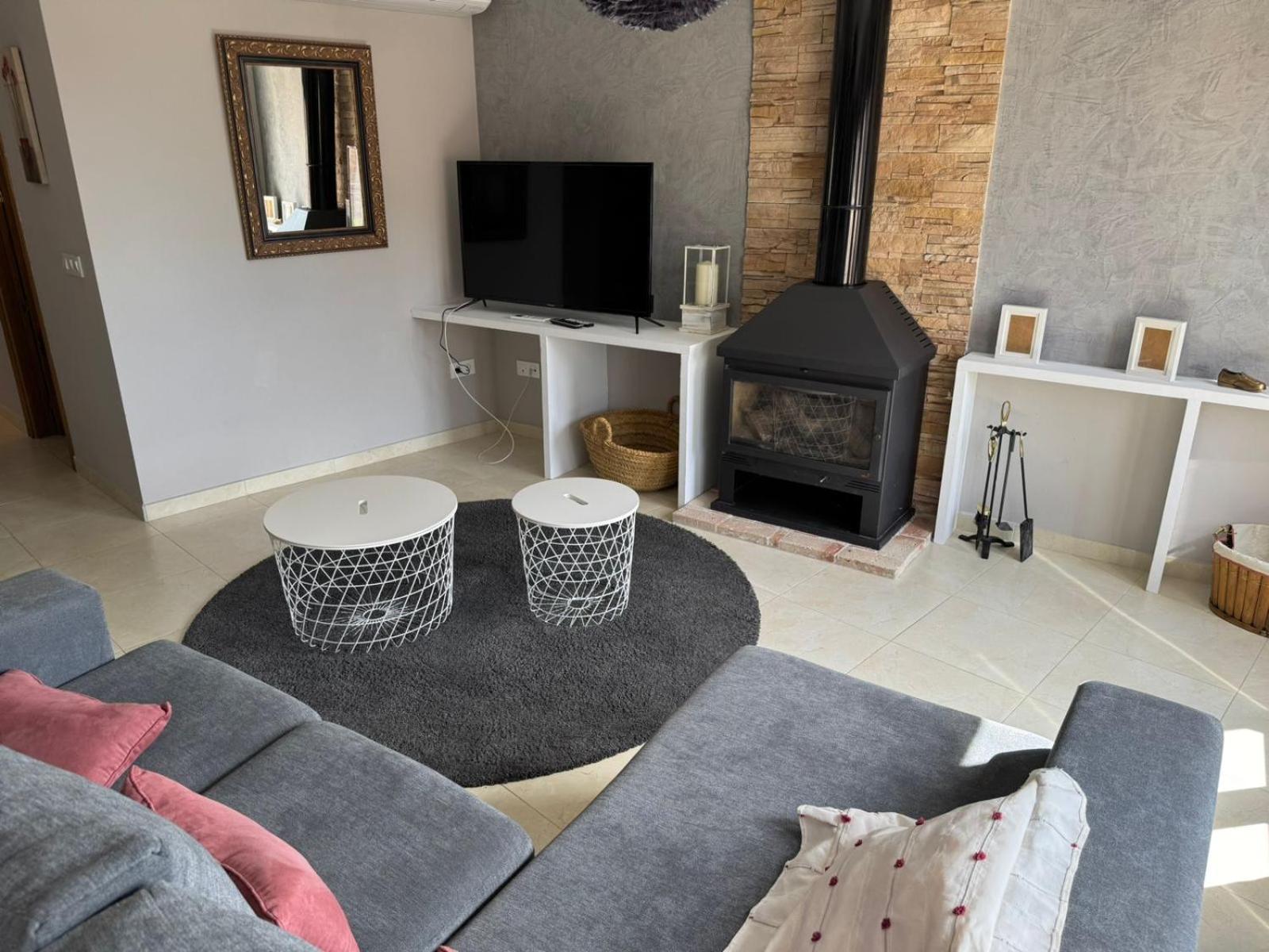 Apartamento de dos habitaciones con balcón