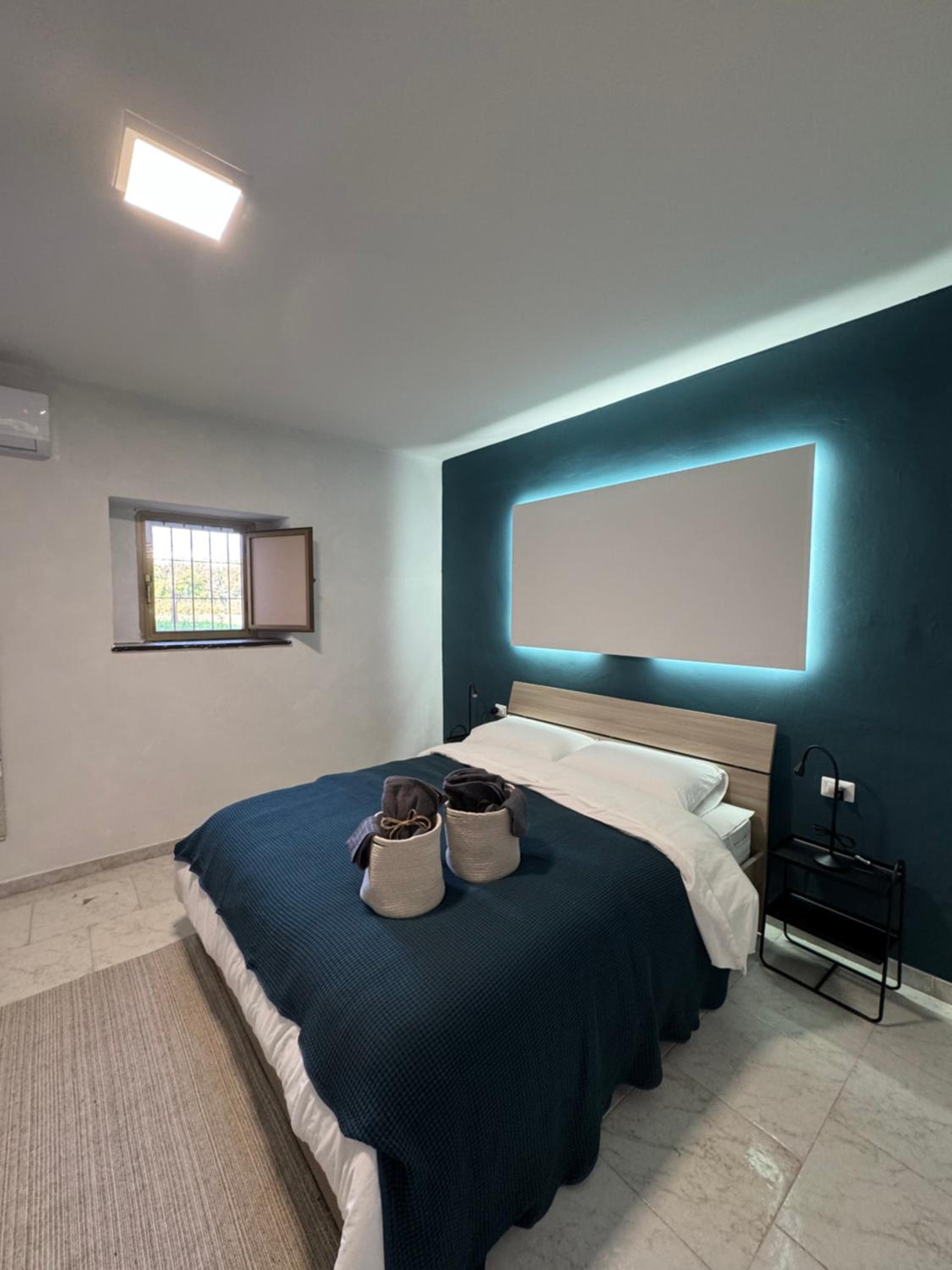 One-Bedroom House photo 1