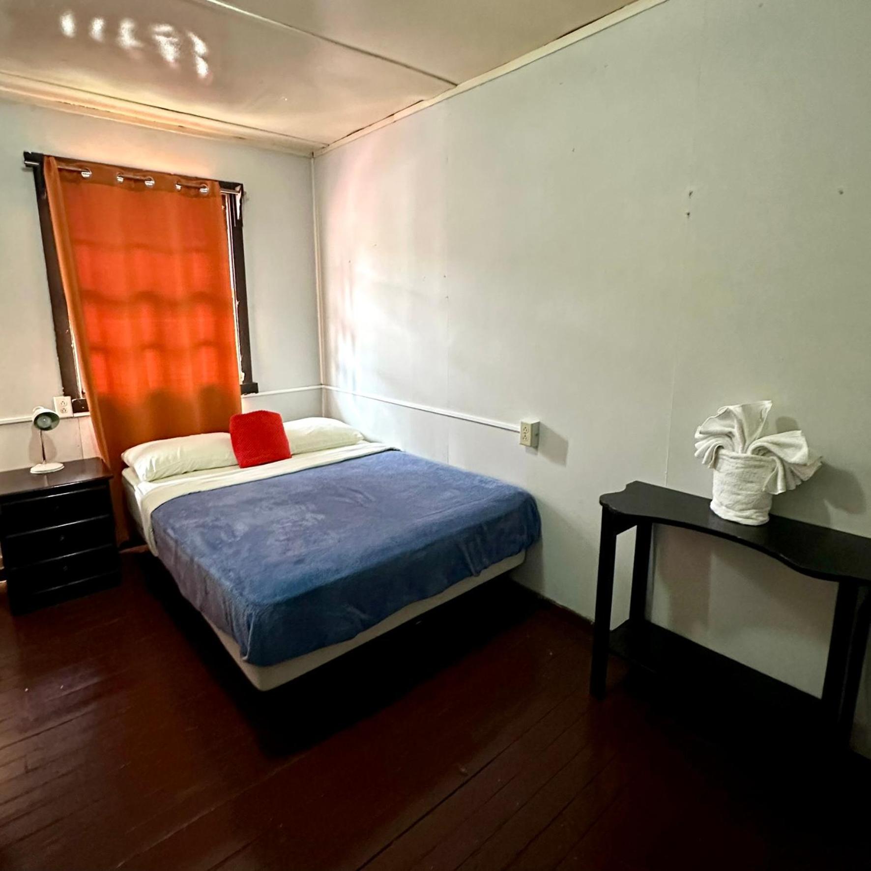 Bed in 4-Bed Mixed Dormitory Room photo 3