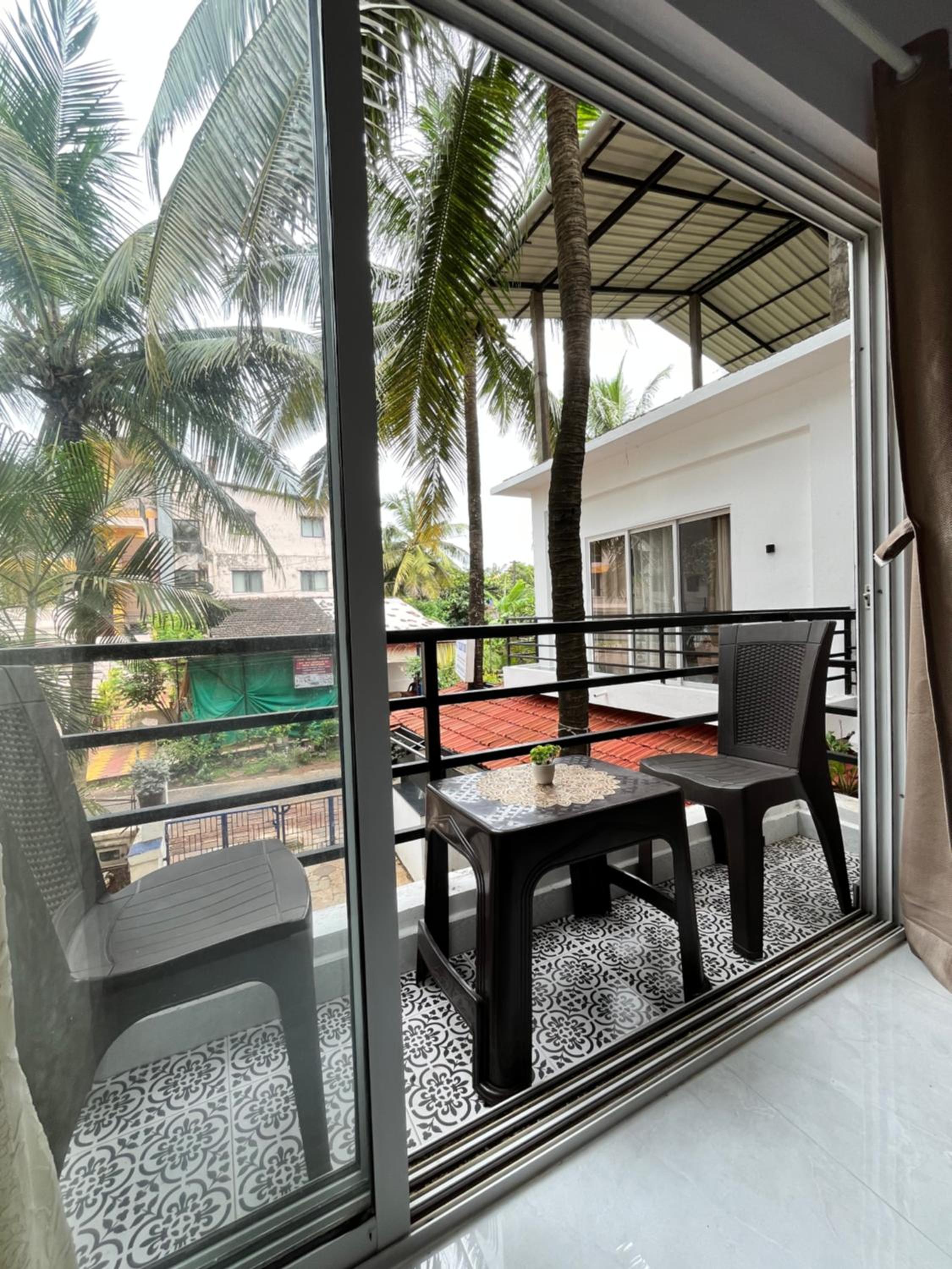 Studio with Balcony photo 1