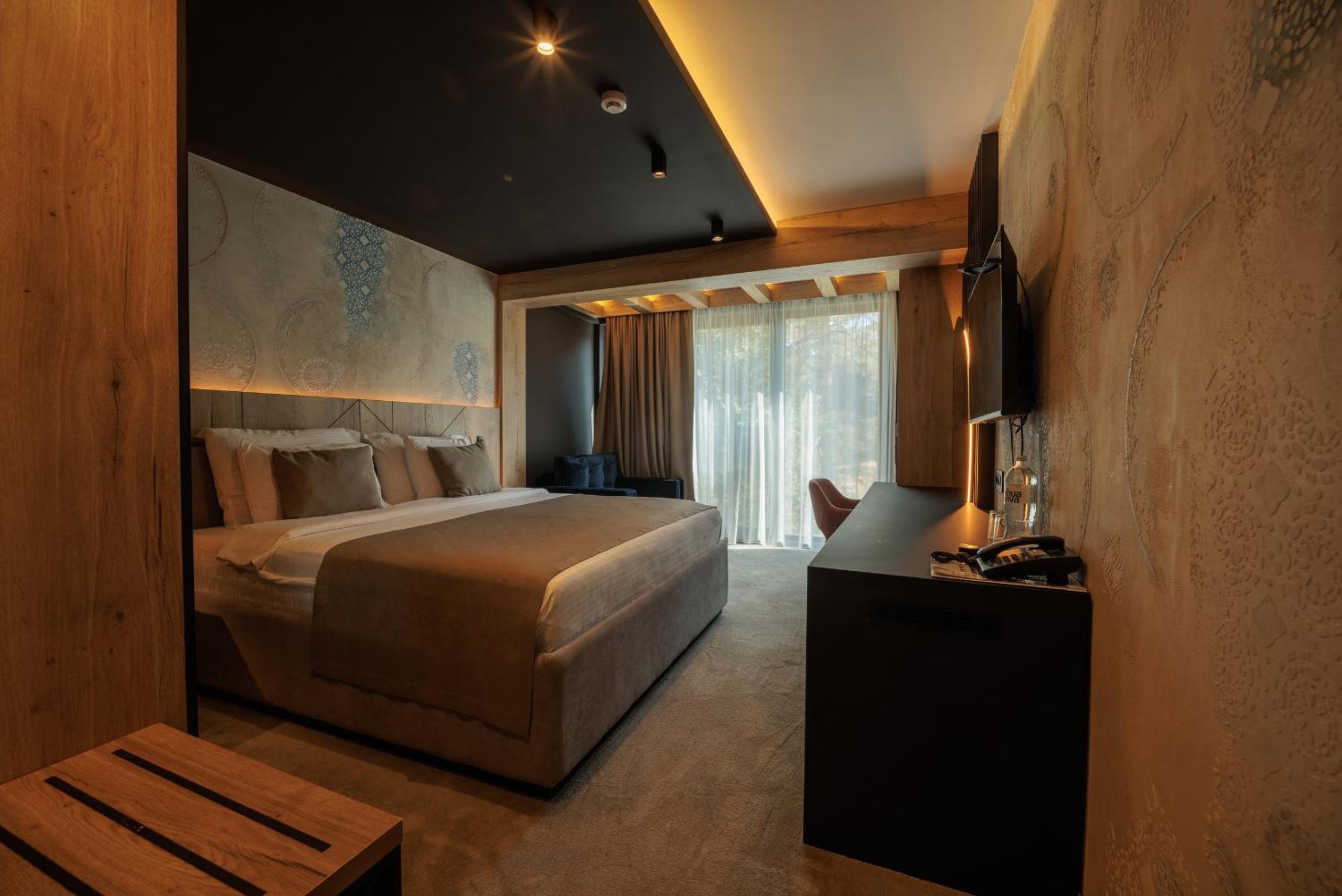 Junior Suite - Photo 1