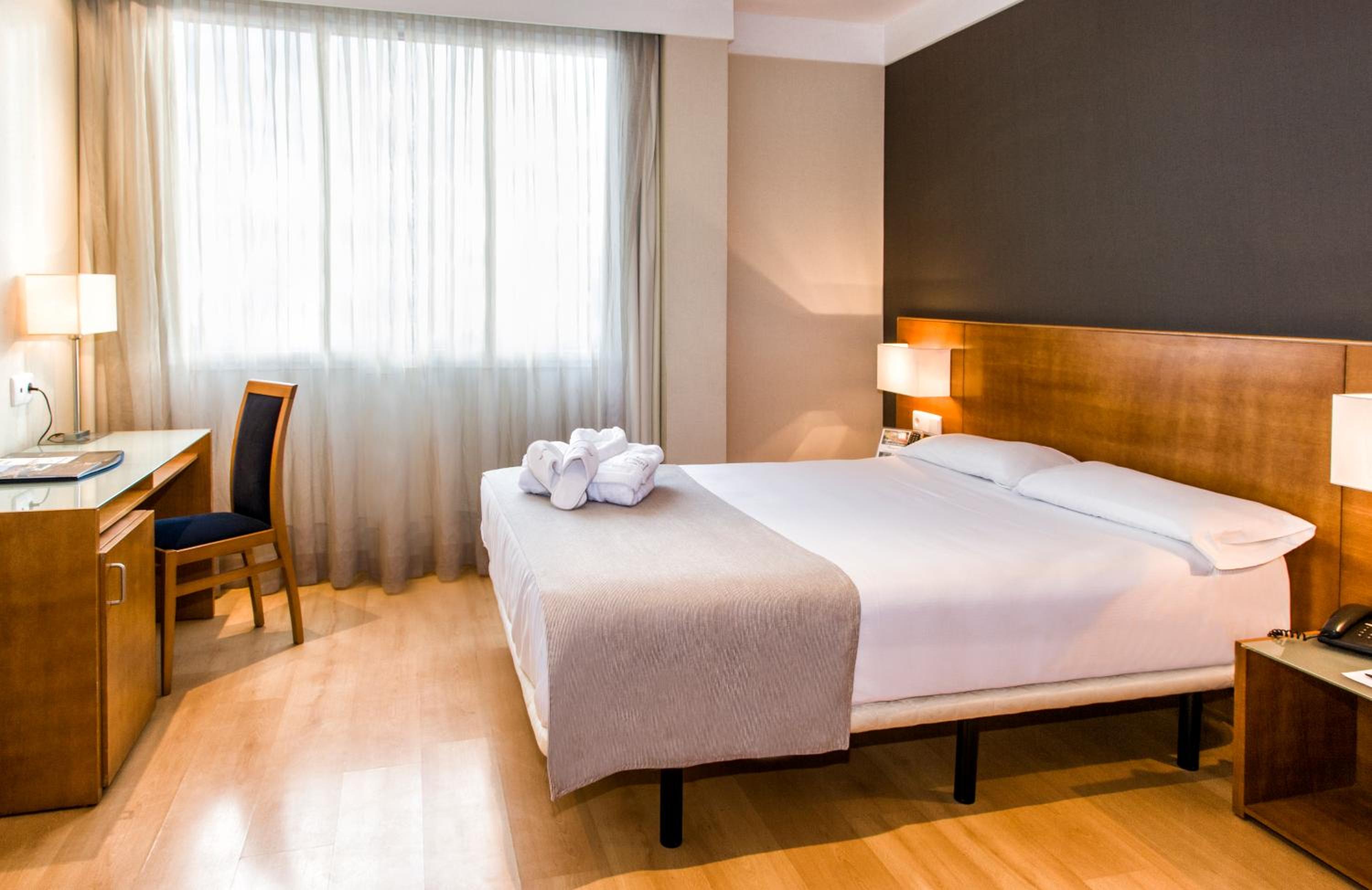 Double or Twin Room (1-2 People) - Photo 4