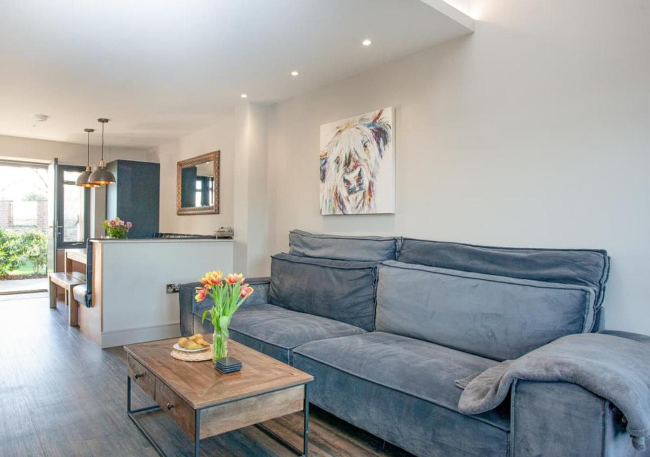 Three-Bedroom House photo 1
