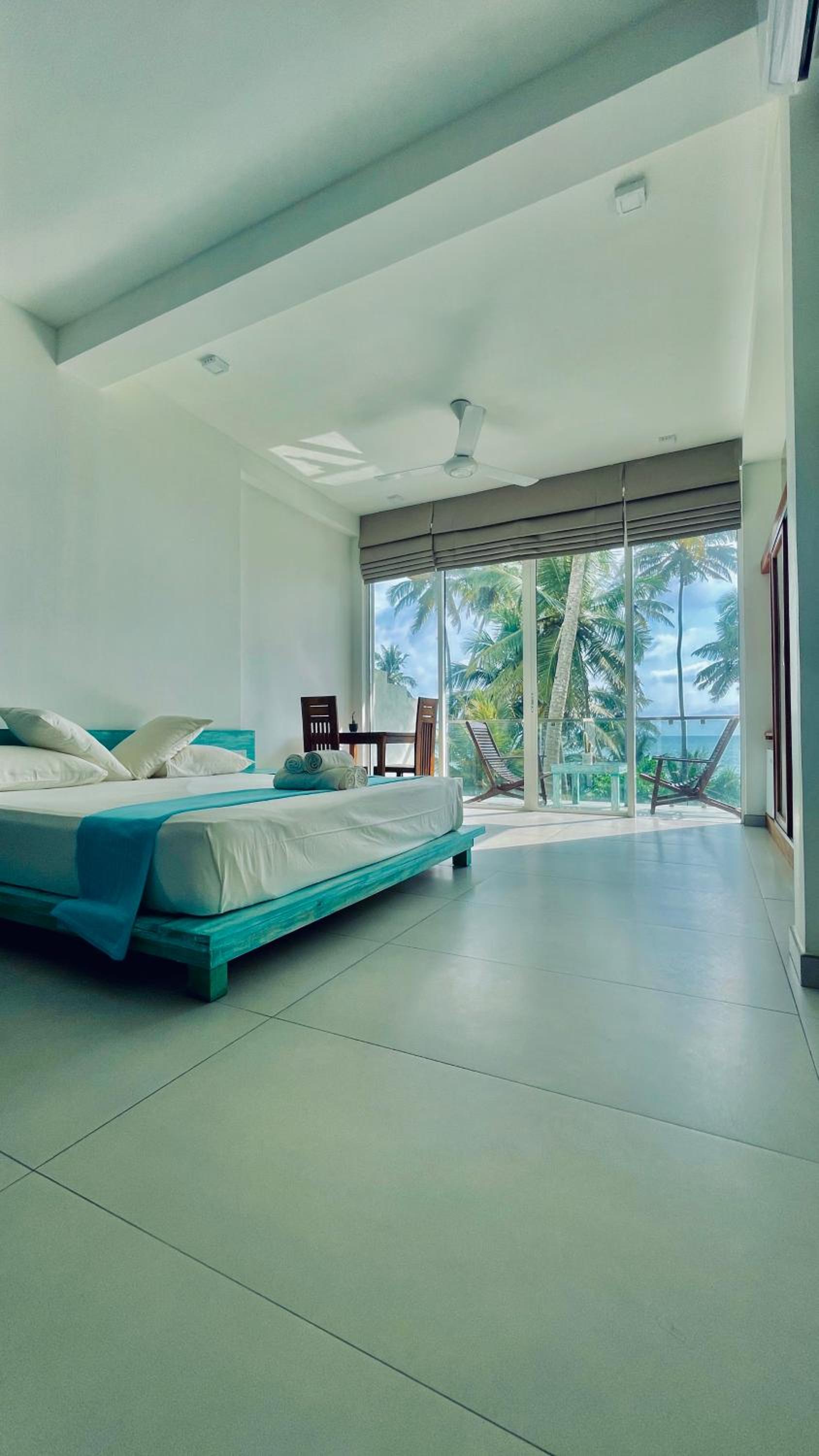 Deluxe Double Room with Sea View photo 3