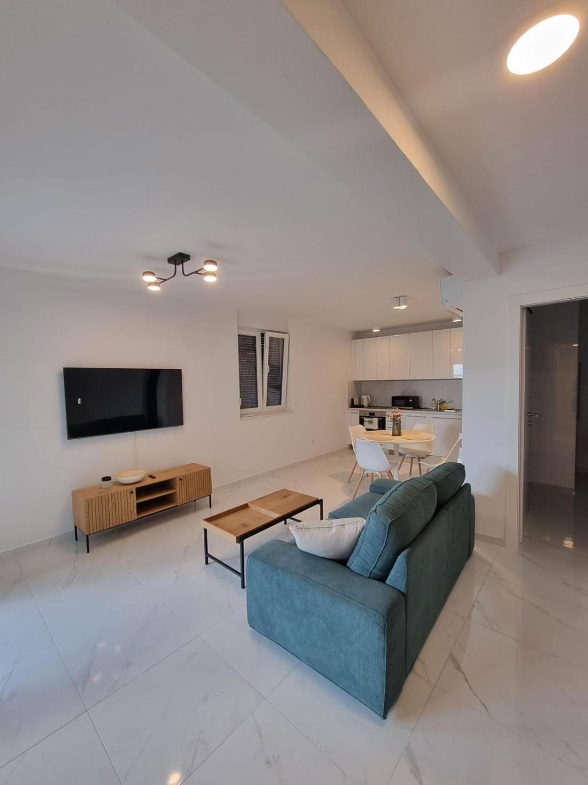 Two-Bedroom Apartment with Balcony and Sea View