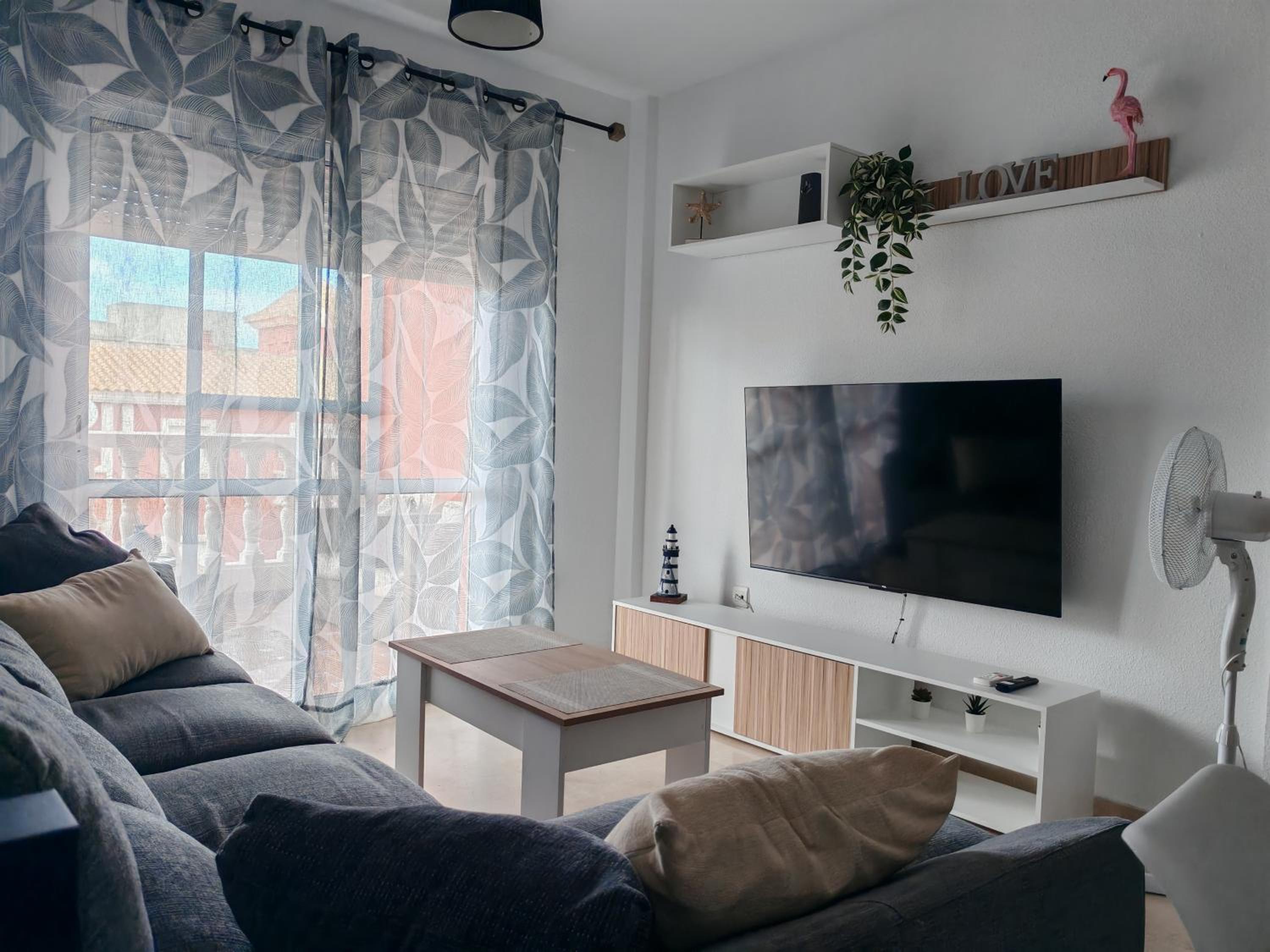 Apartamento de tres habitaciones - Piso alto