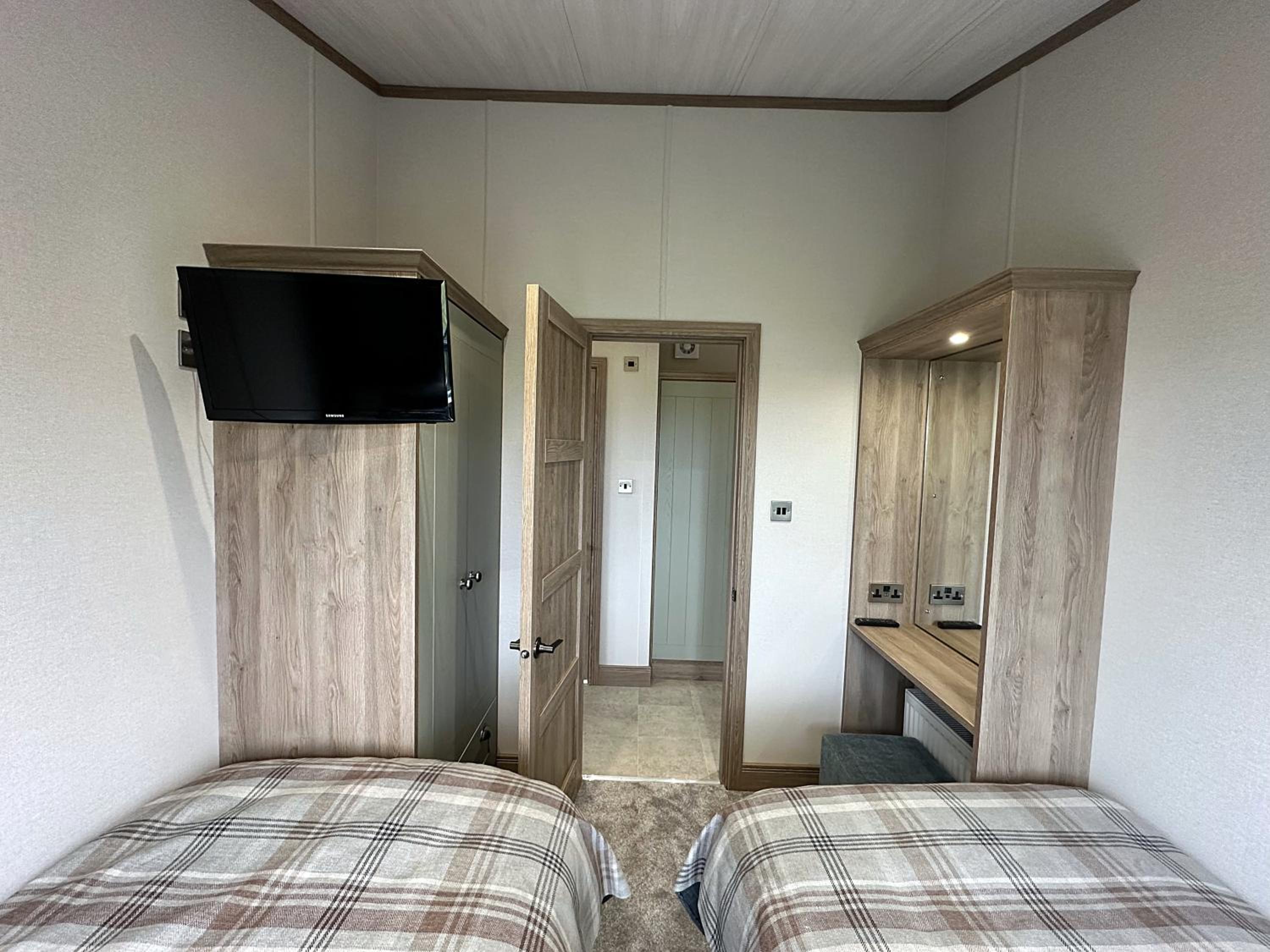 Deluxe Apartment photo 2