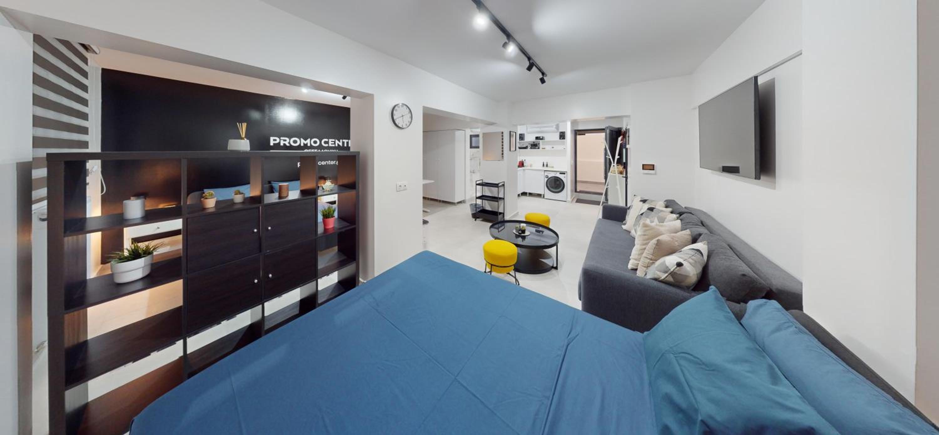 One-Bedroom Apartment