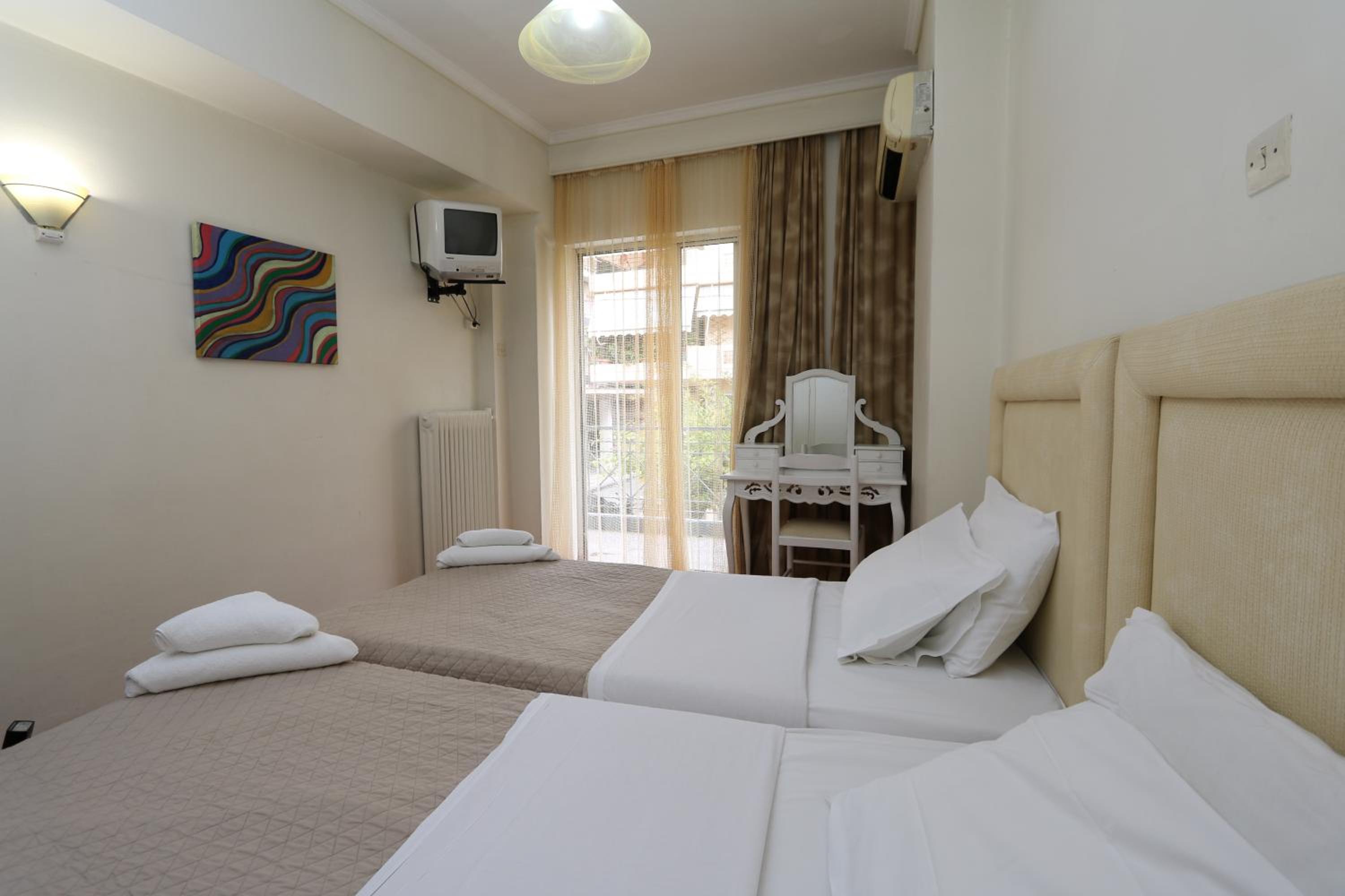 Single Room photo 2