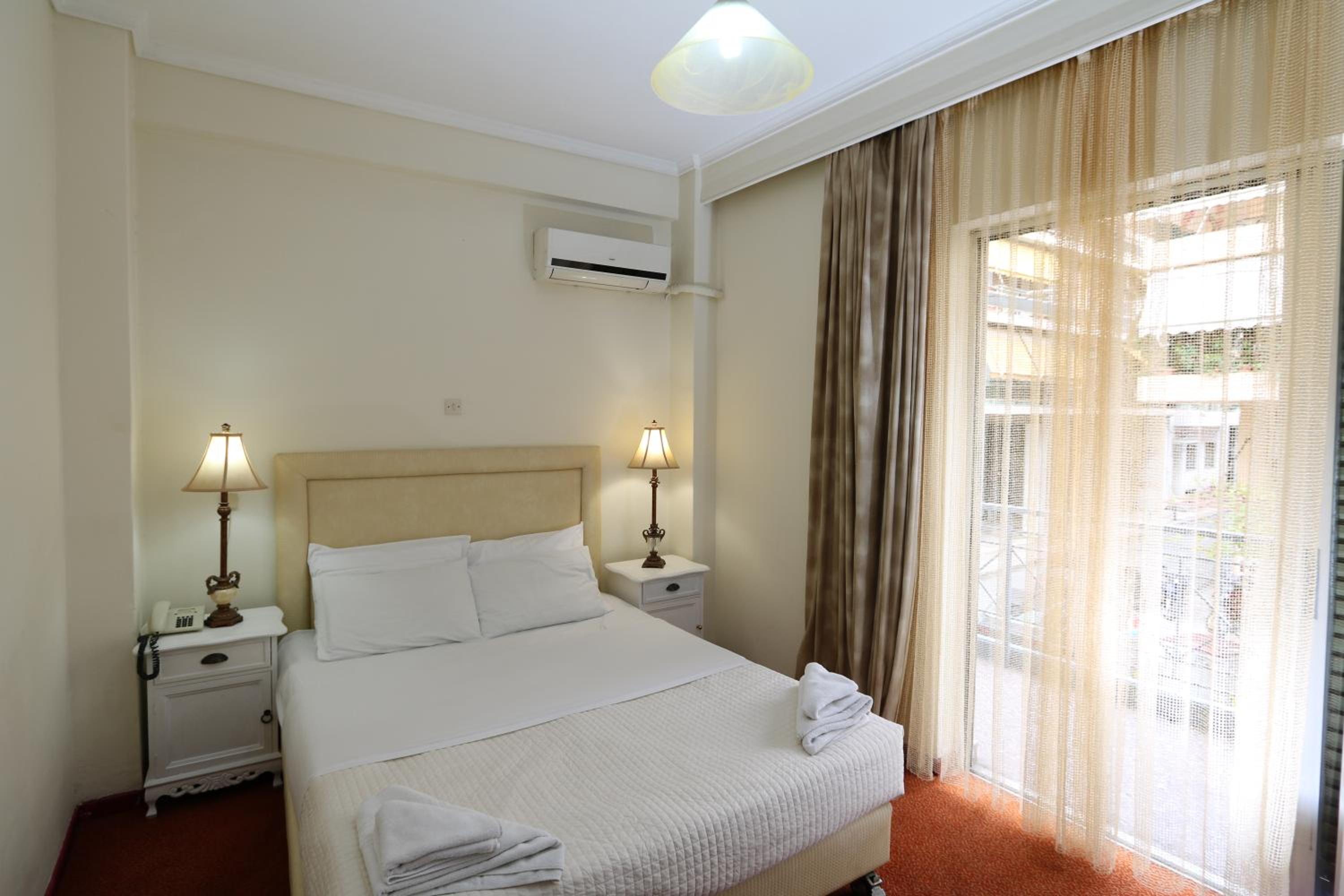 Single Room photo 3