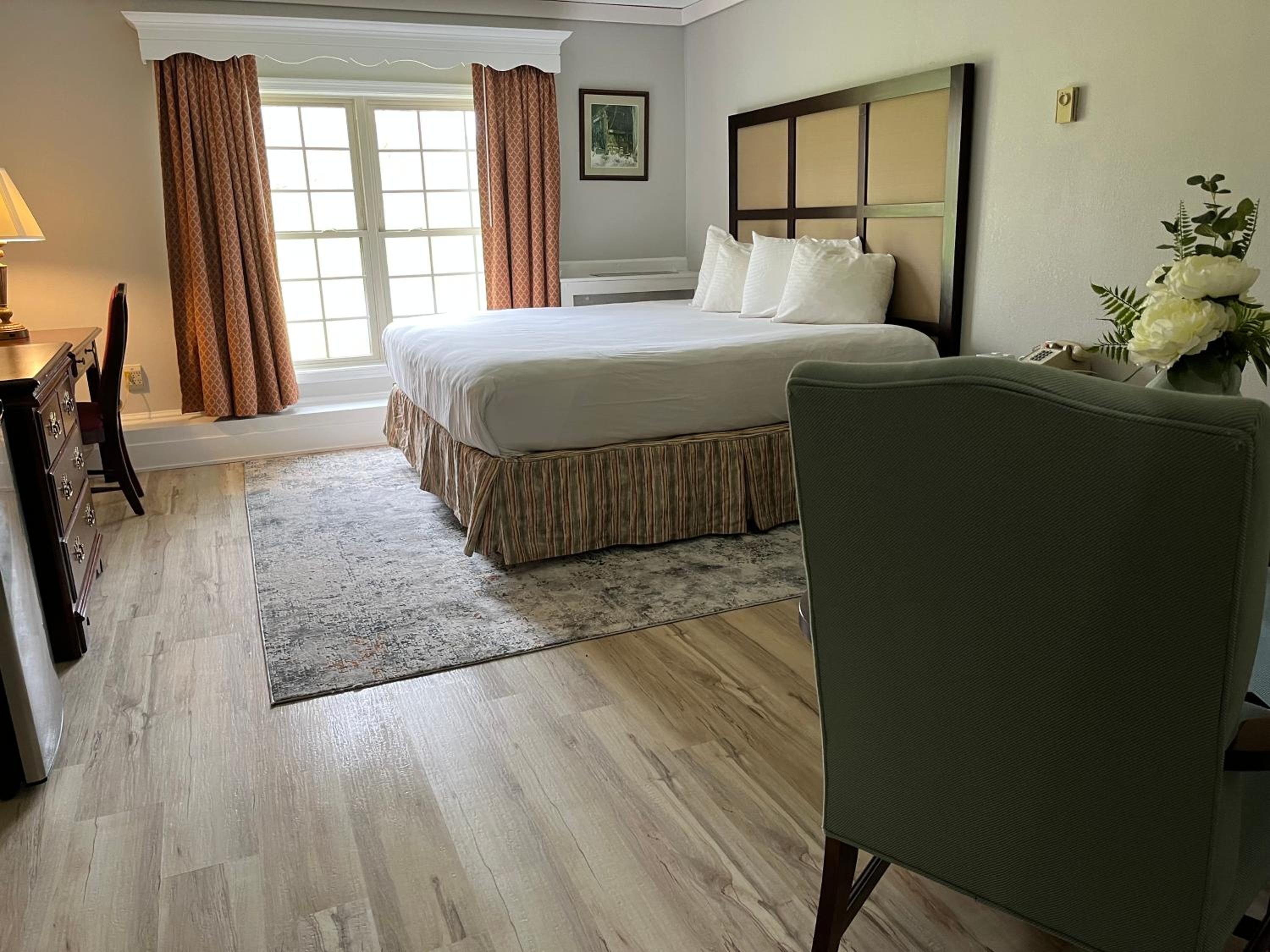 Executive Queen Room - Photo 4
