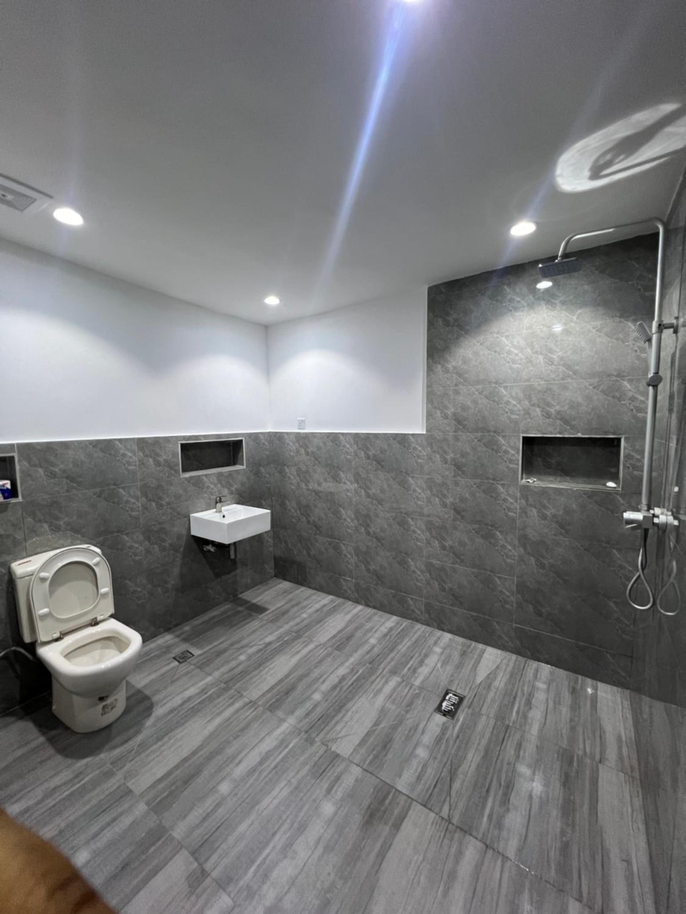 Classic One-Bedroom Apartment With King Bed photo 2