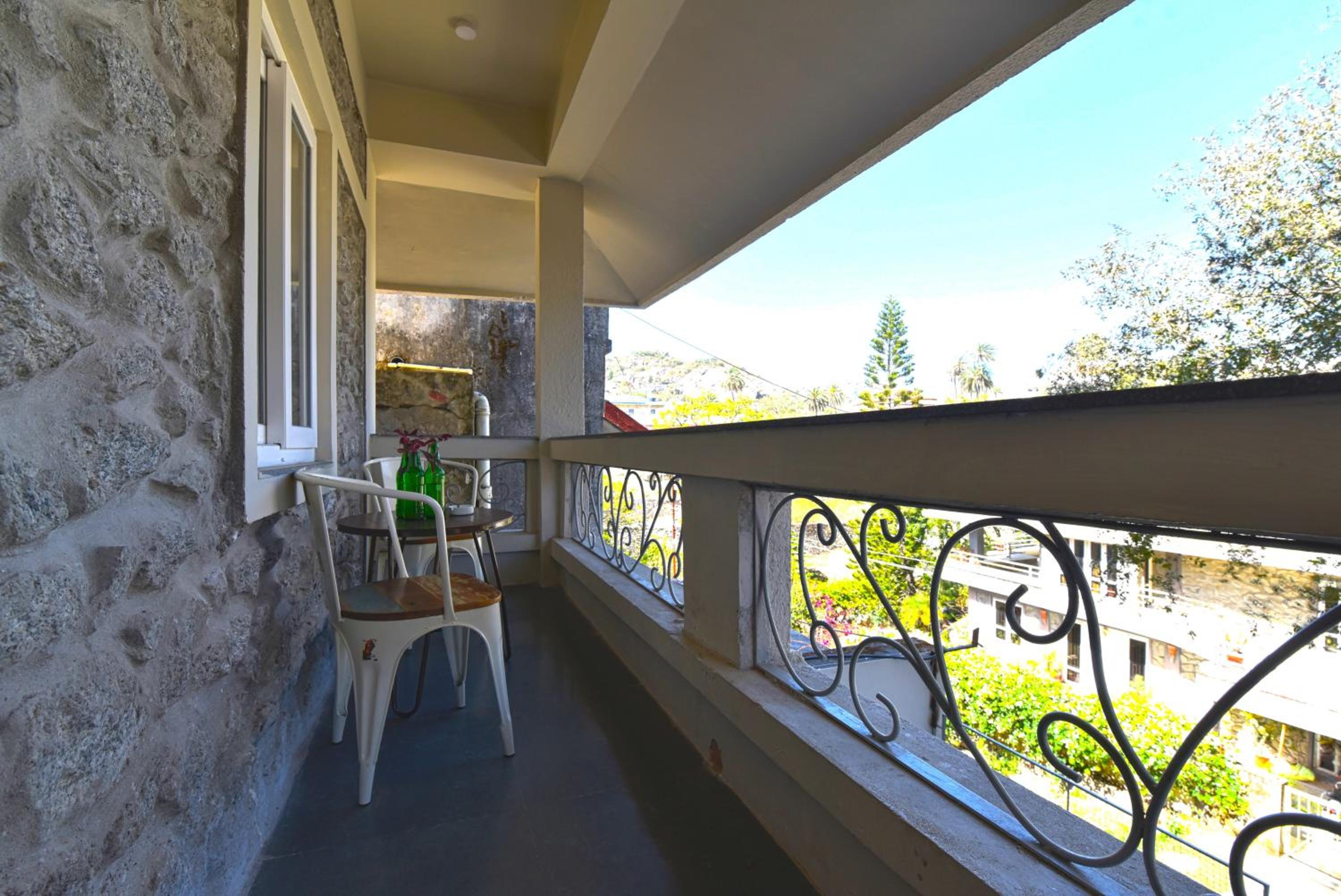 Deluxe Double Room With Balcony photo 3