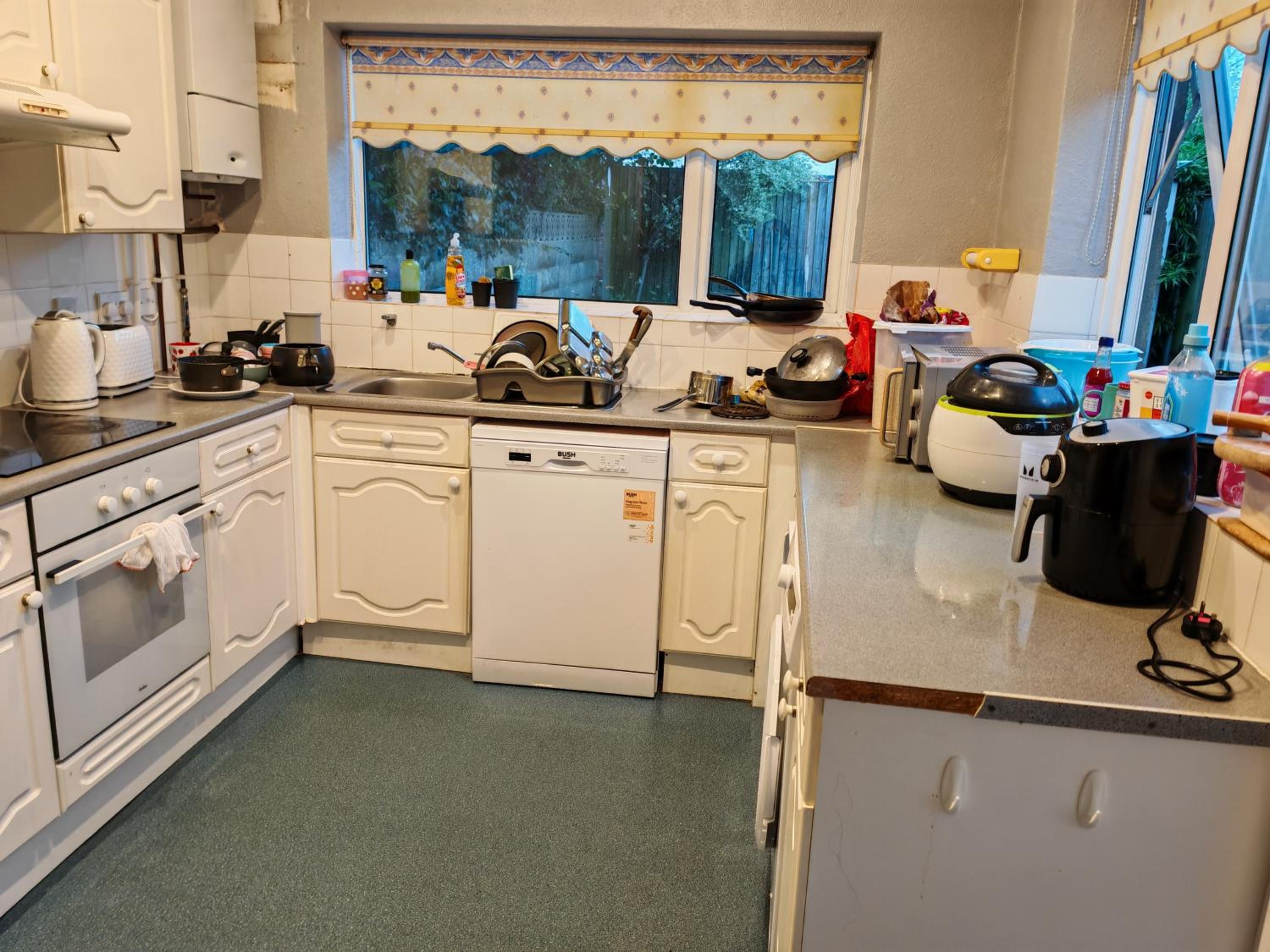 Double Room With Shared Bathroom