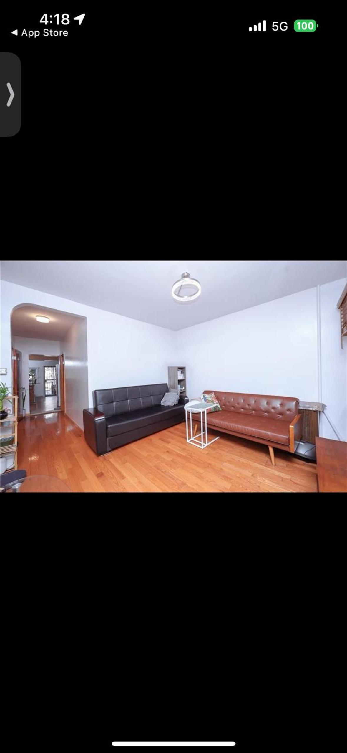 Four-Bedroom House photo 3