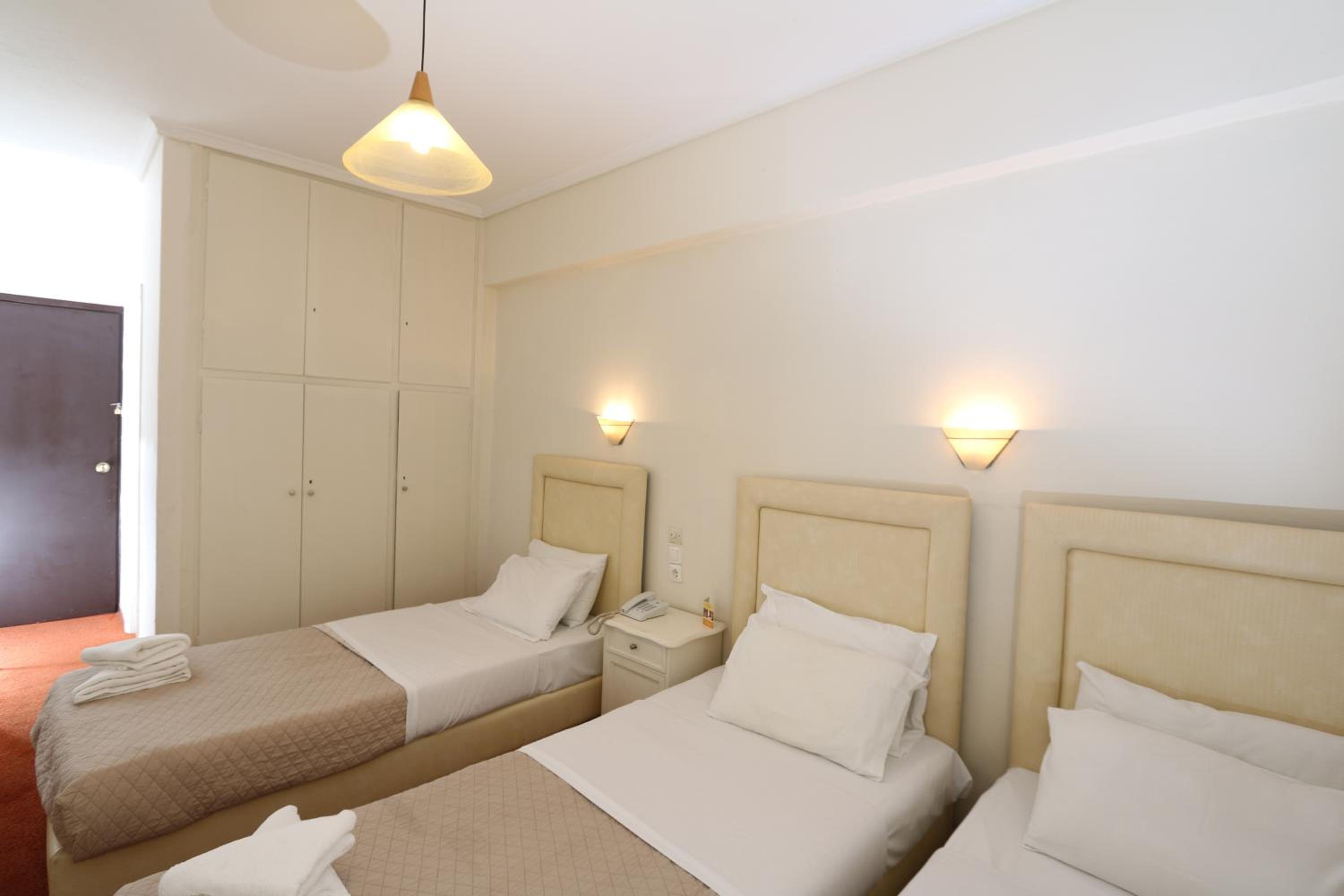 Triple Room photo 2