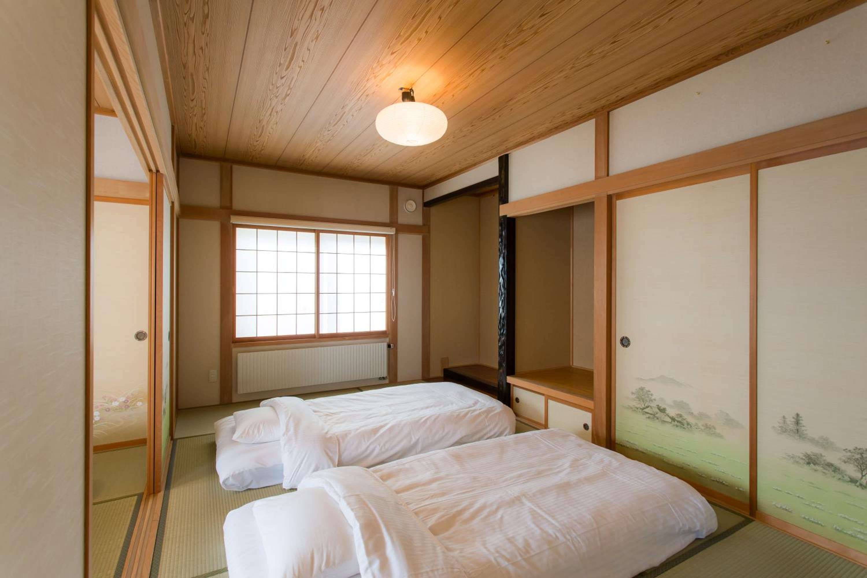 Four-Bedroom House photo 2