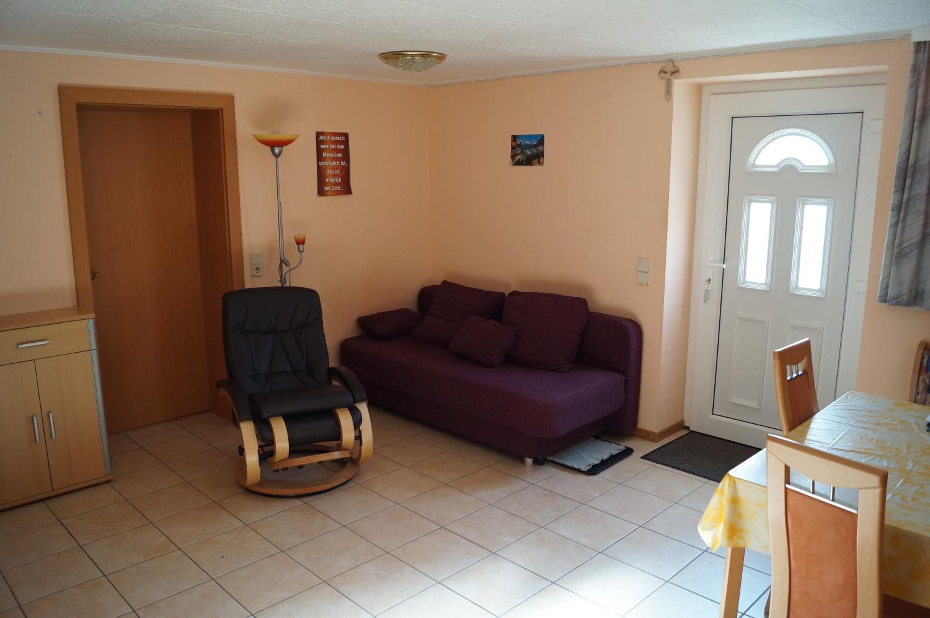 One-Bedroom Apartment photo 1