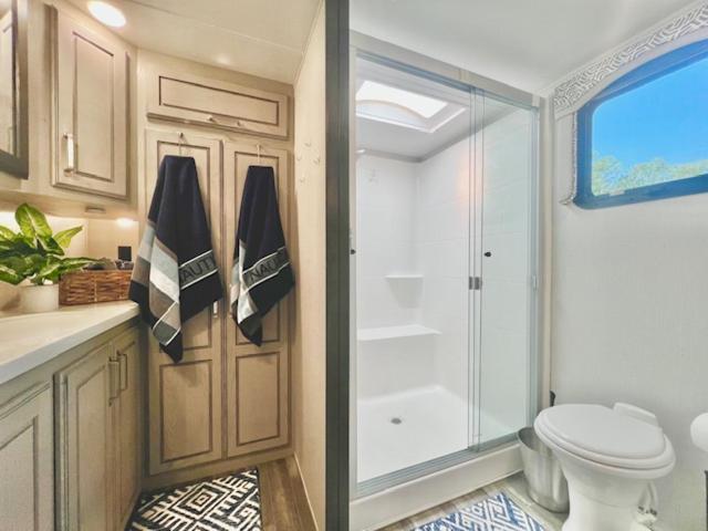 Mobile Home photo 1