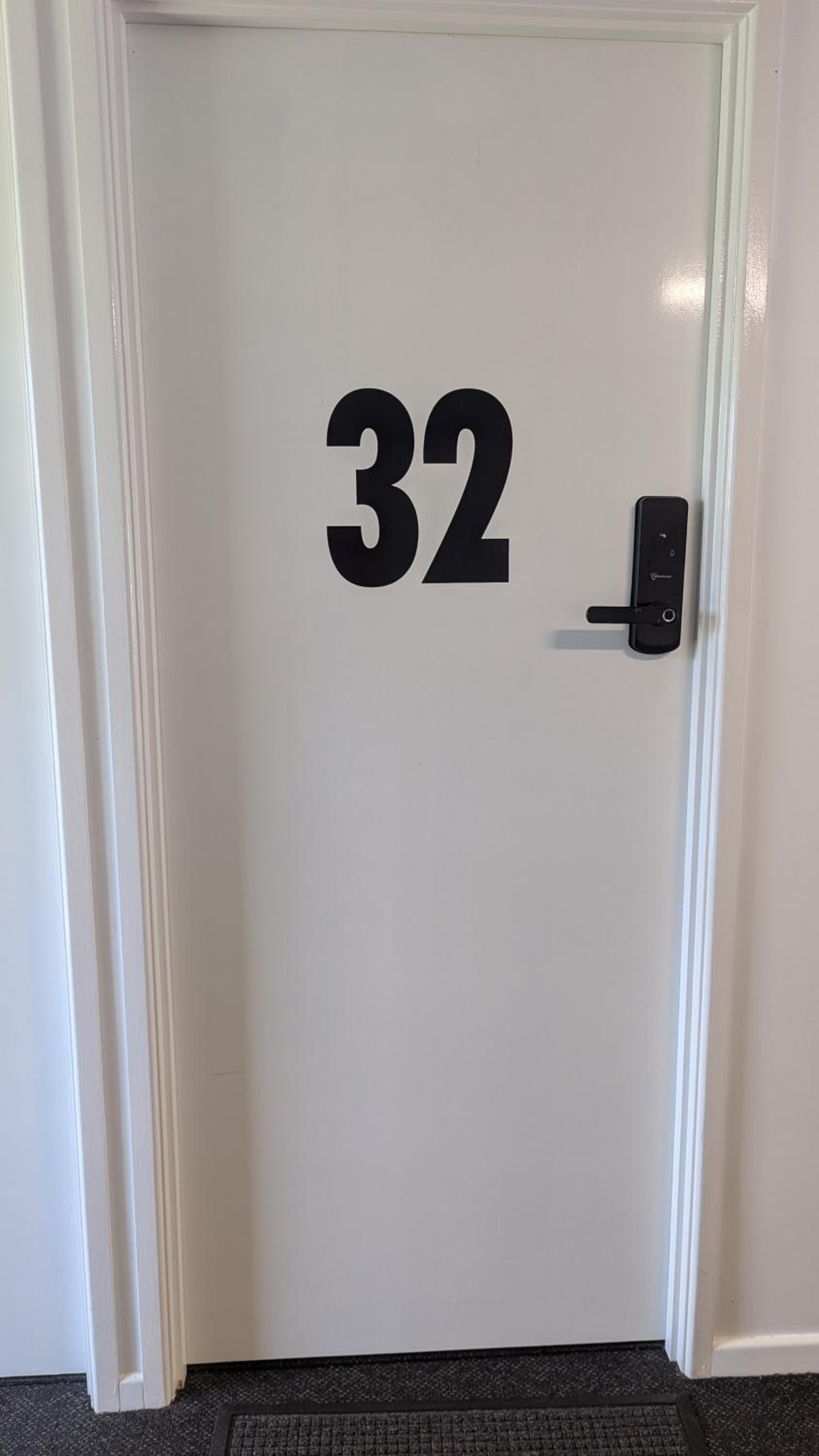 Deluxe Quadruple Room - Photo 2