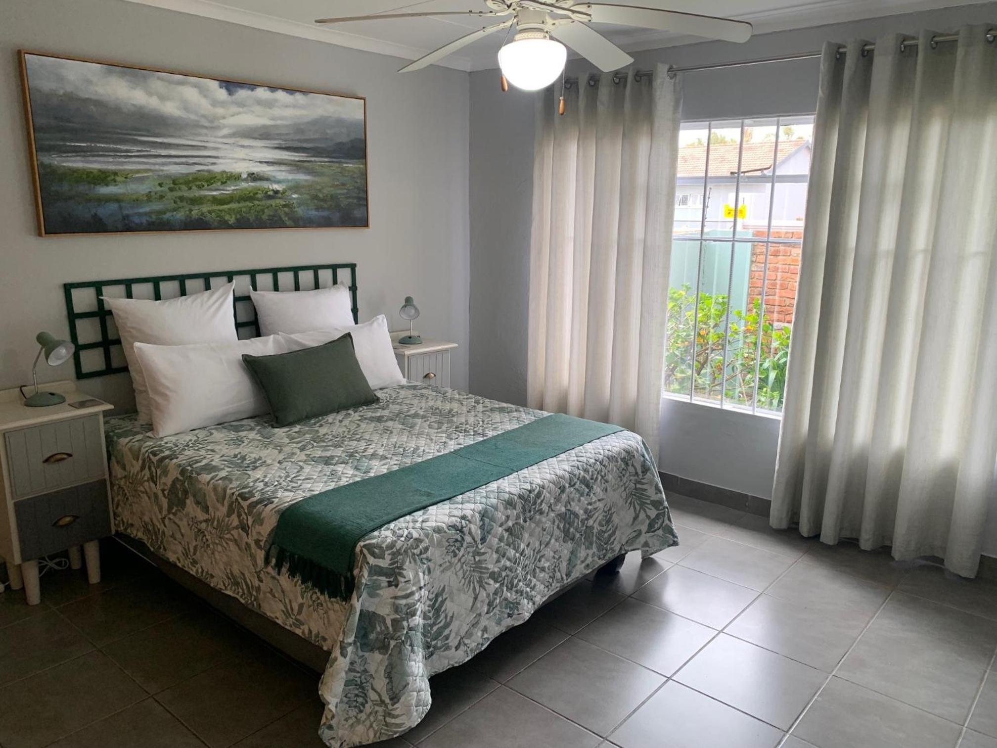 Apartment with Garden View