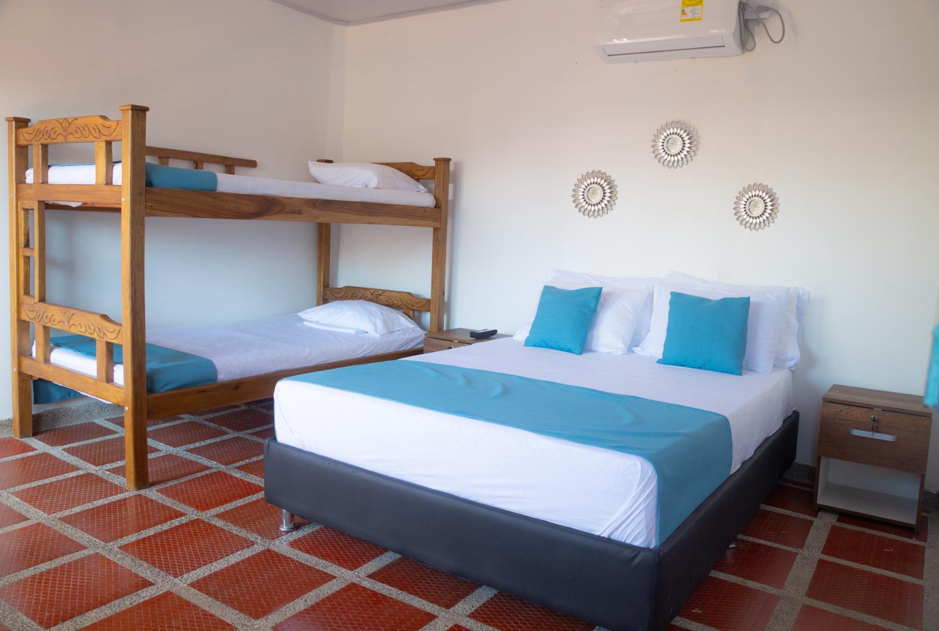 Triple Room photo 2