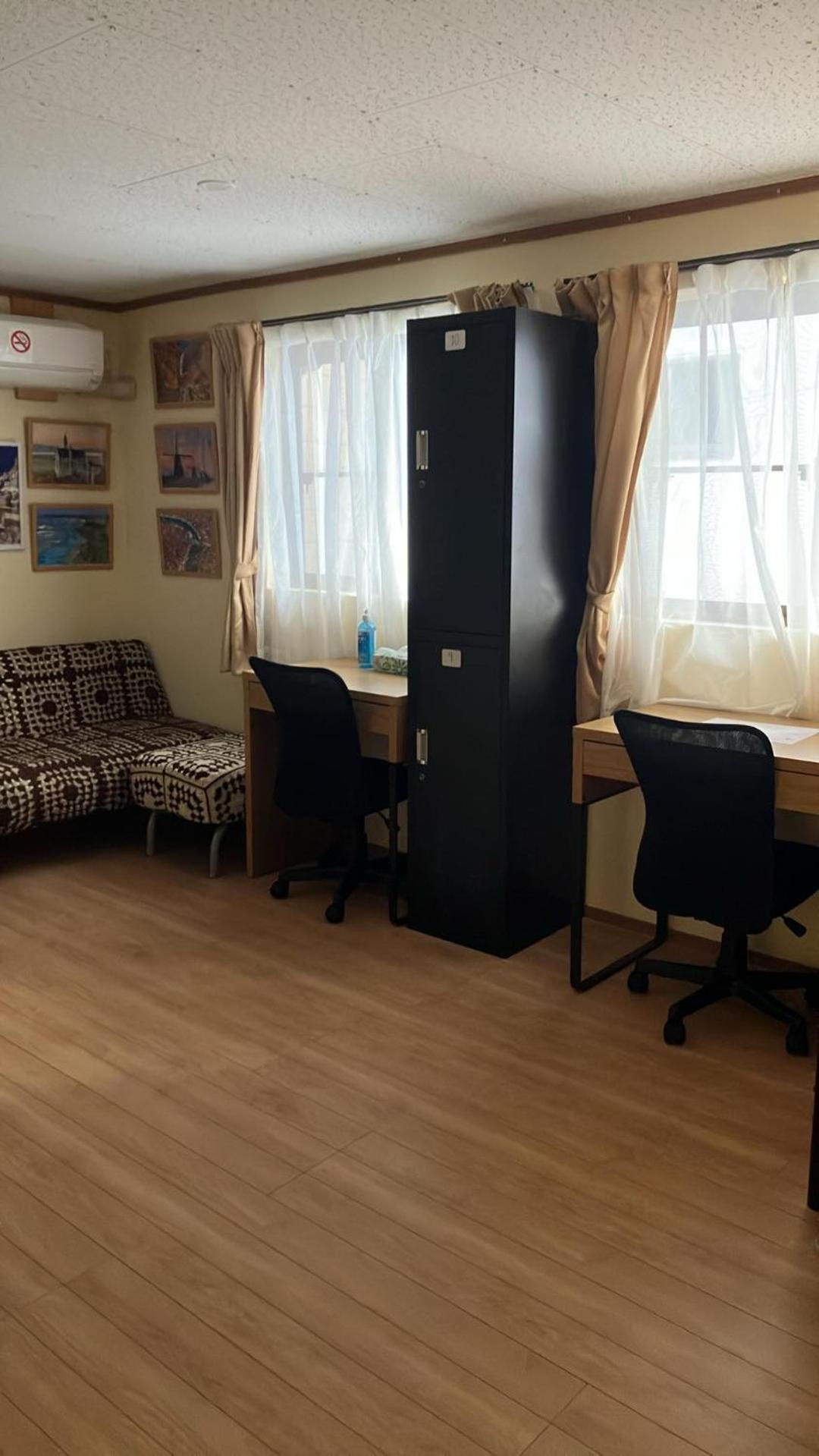 6-Bed Mixed Dormitory Room photo 2