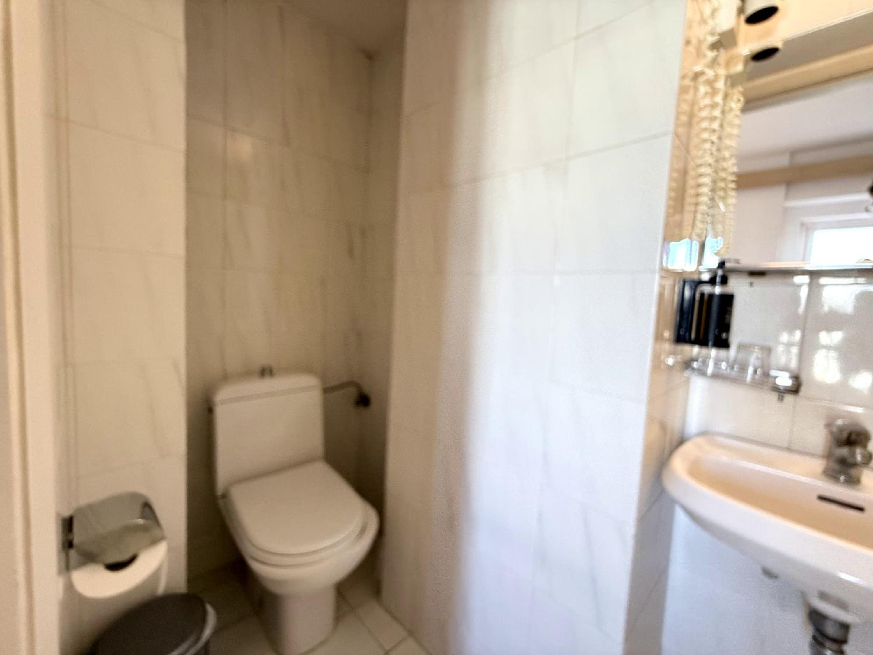 Standard Double or Twin Room with Balcony - Photo 24