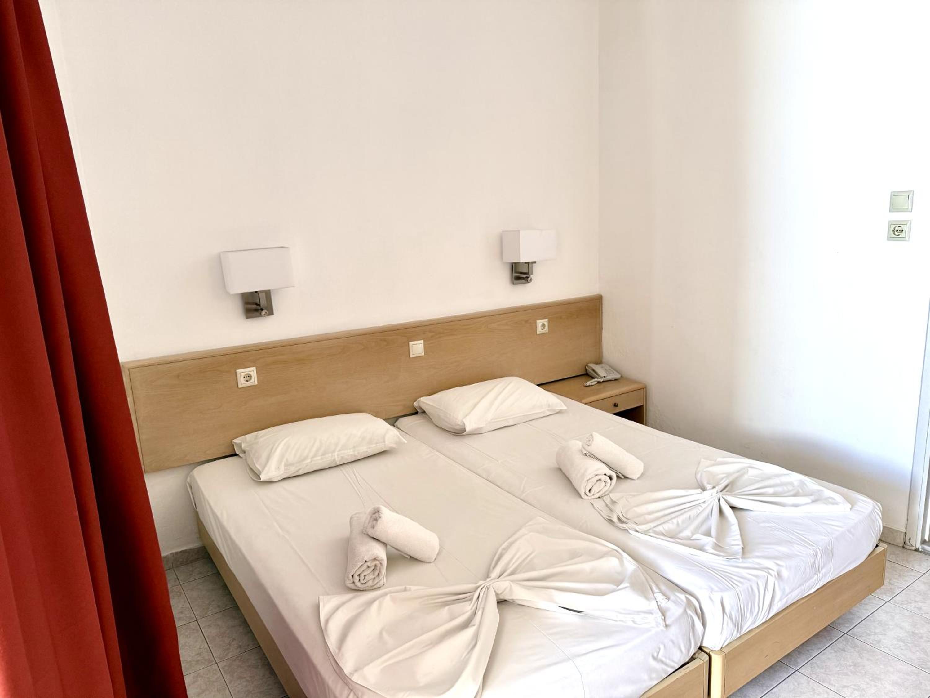 Superior Room with City and Sea View - Photo 26