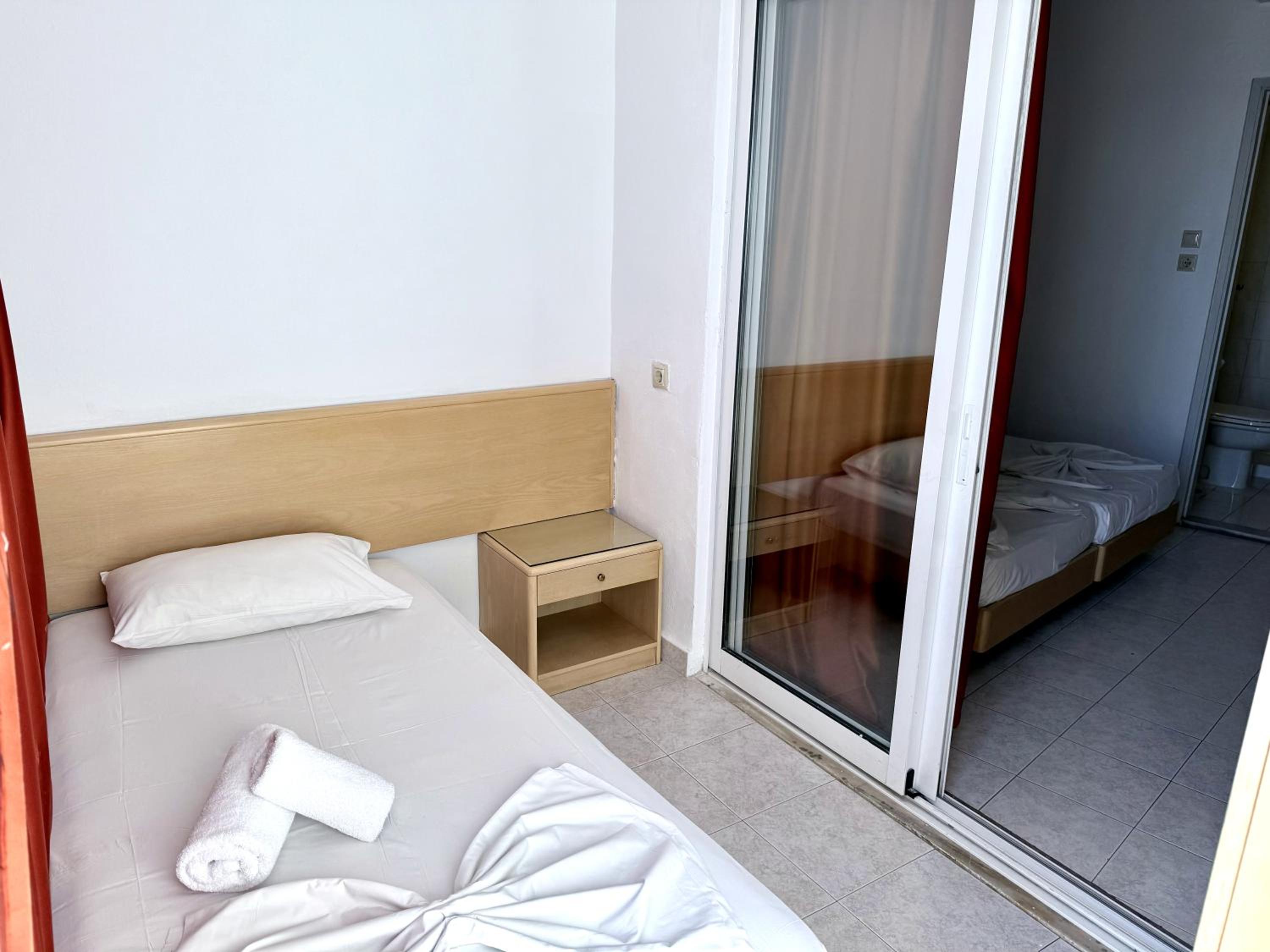 Superior Room with City and Sea View - Photo 24
