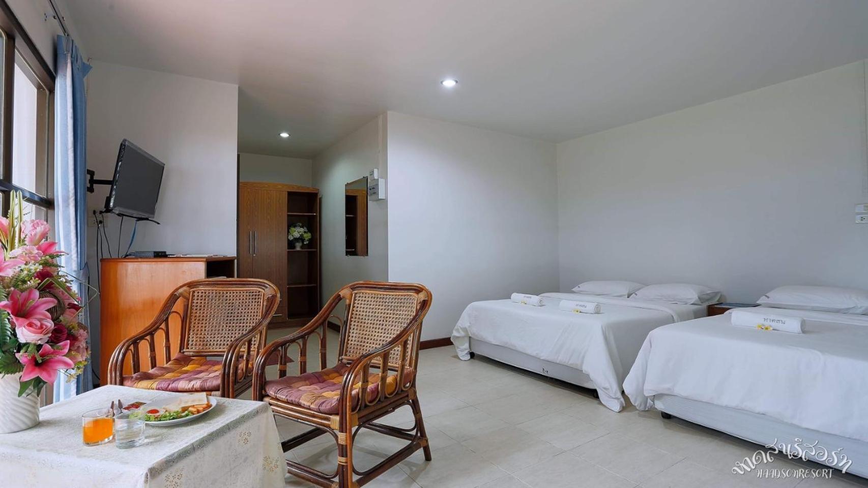 Deluxe Double or Twin Room with Sea View photo 3