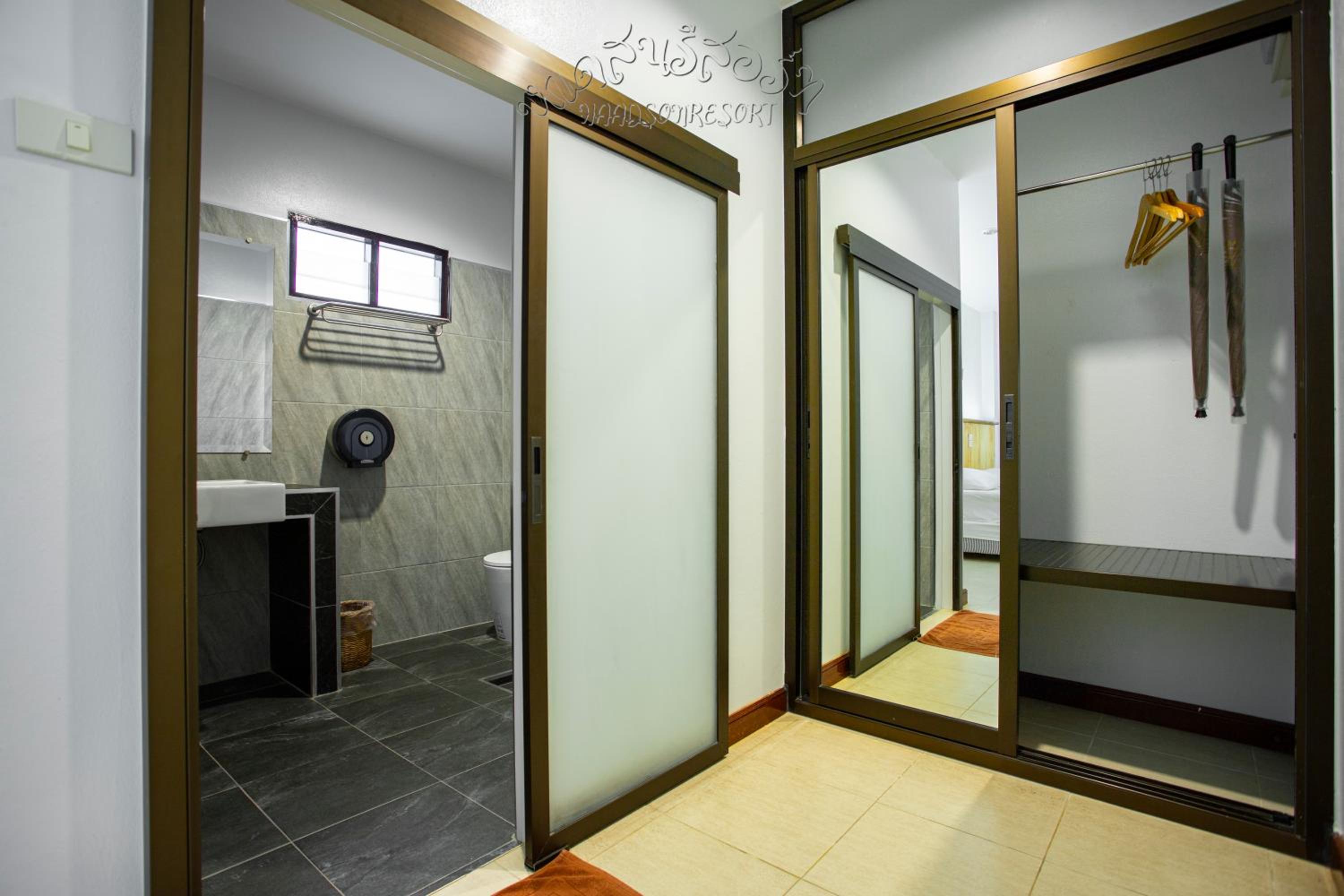Deluxe Double Room with Sea View photo 3