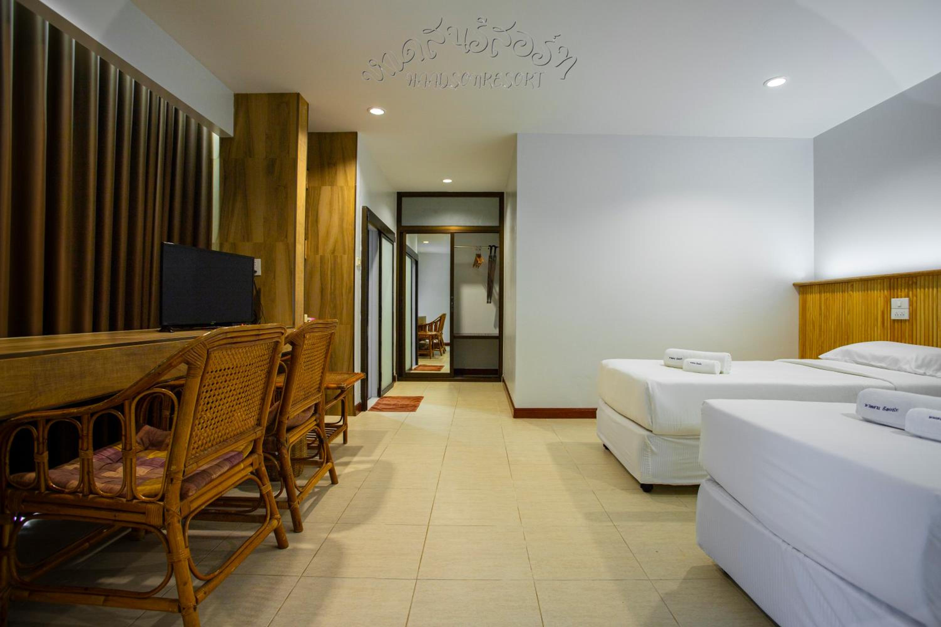 Twin Room with Sea View - Photo 1