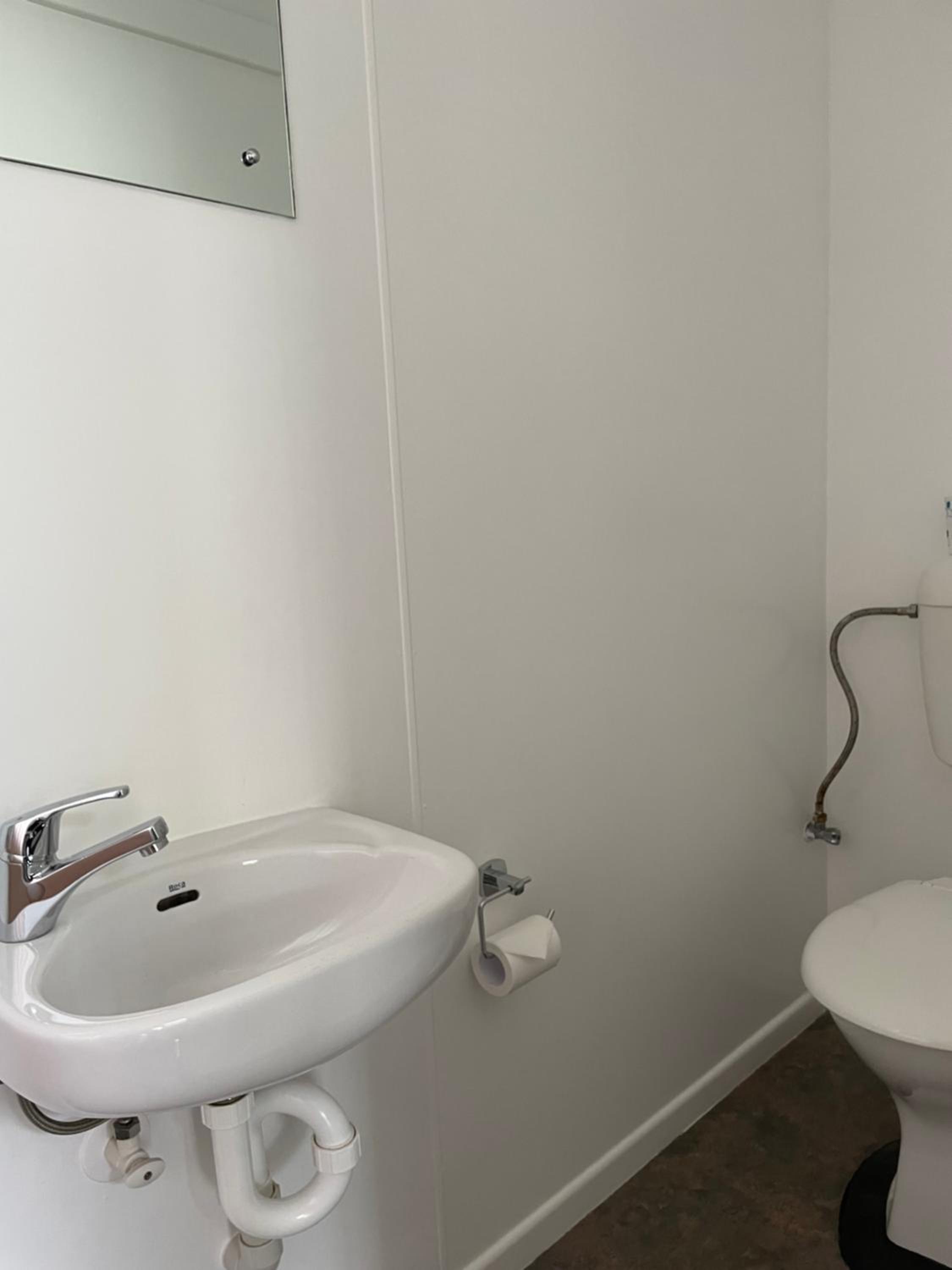 Standard Double Room - Photo 6