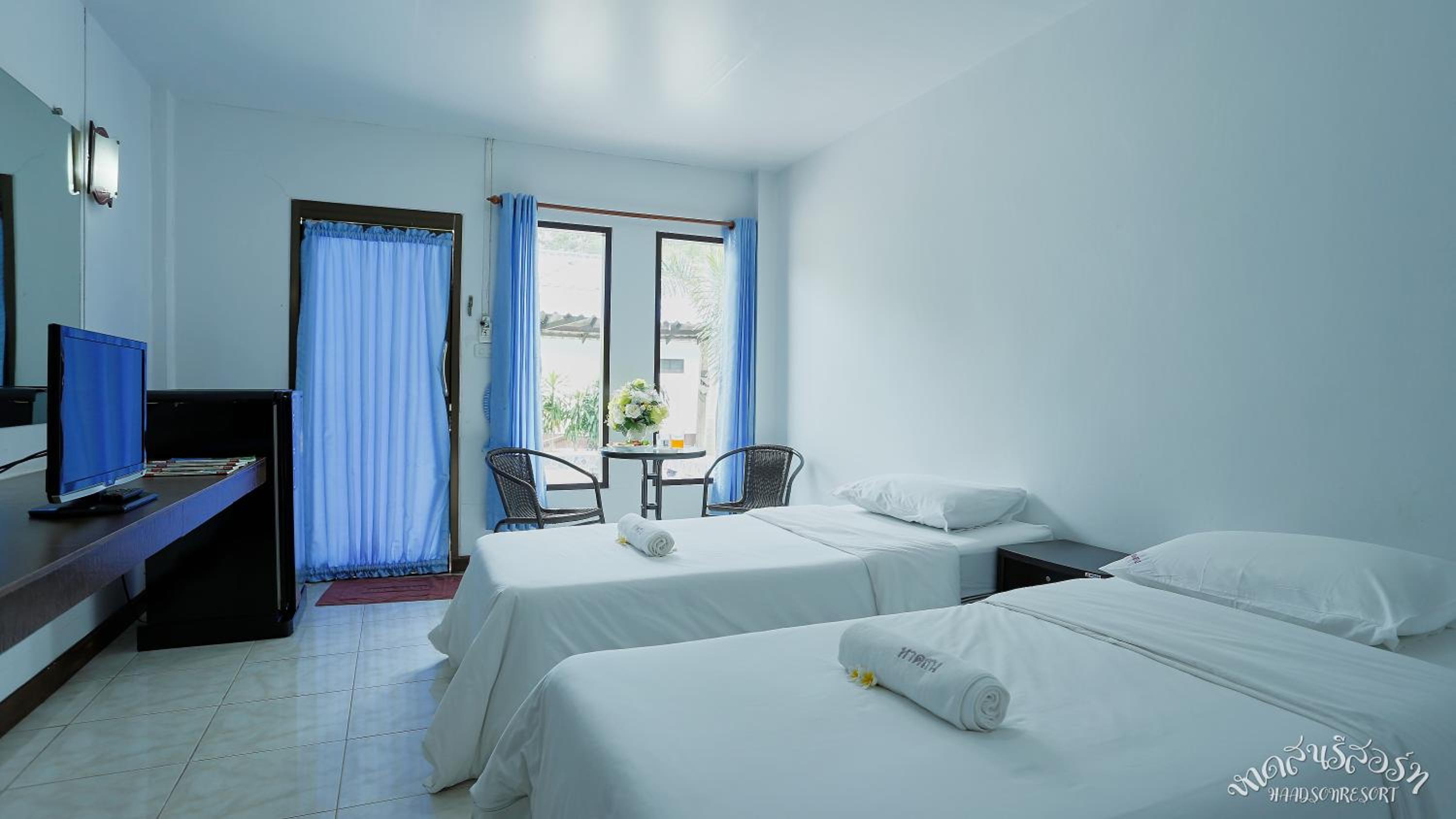 Standard Twin Room - Photo 1